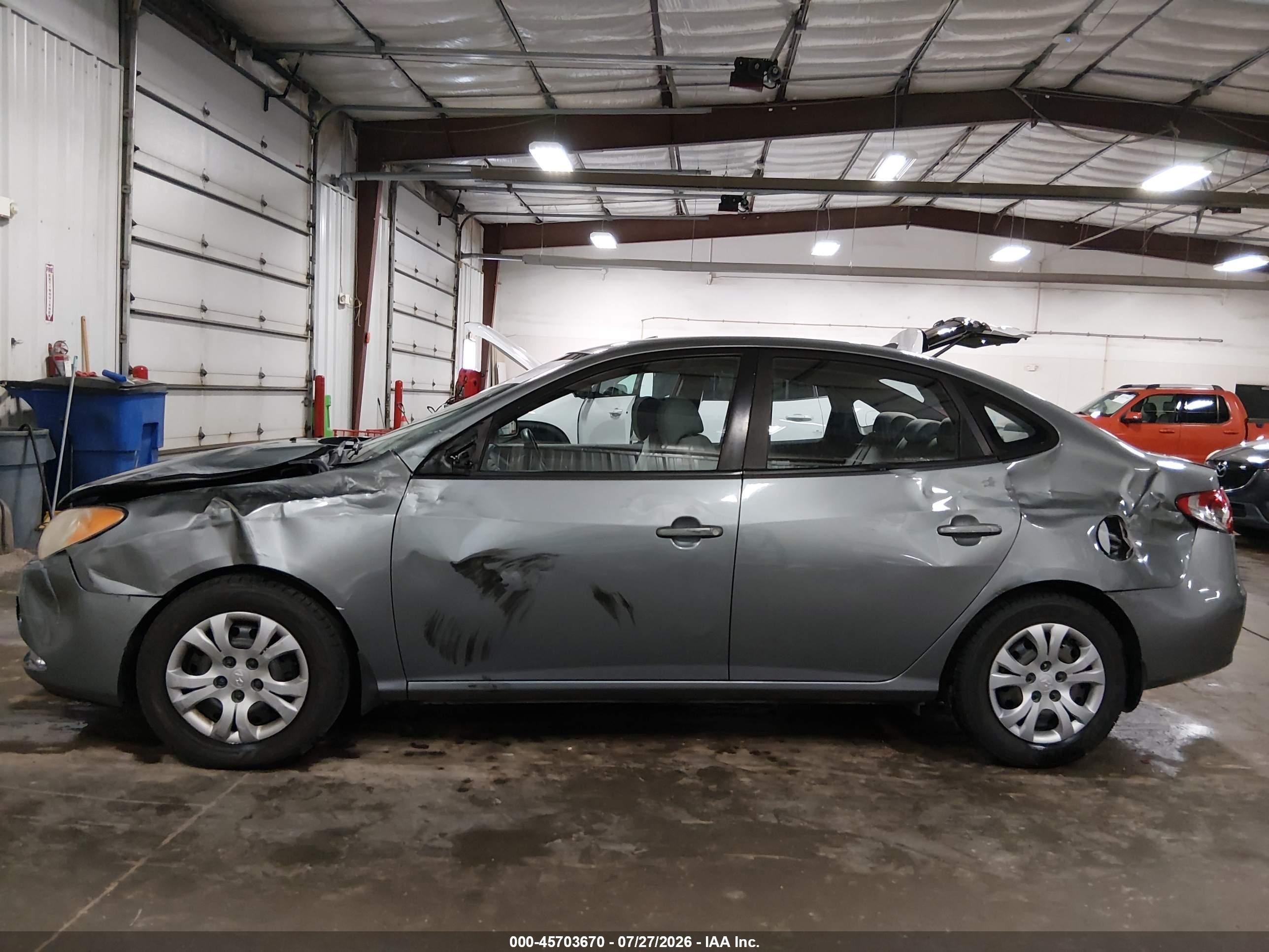 2009 Hyundai Elantra Gls Gray vin: KMHDU46D89U790169