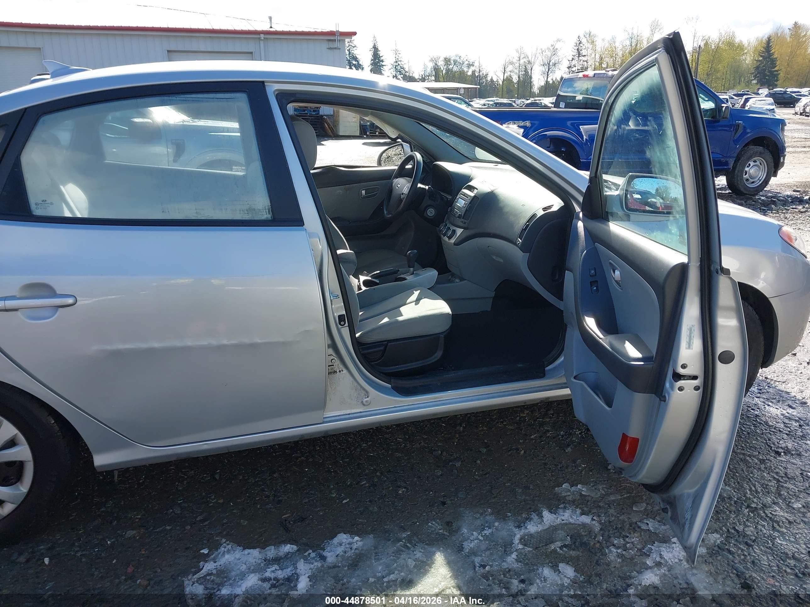 2009 Hyundai Elantra Gls Gray vin: KMHDU46D89U797767