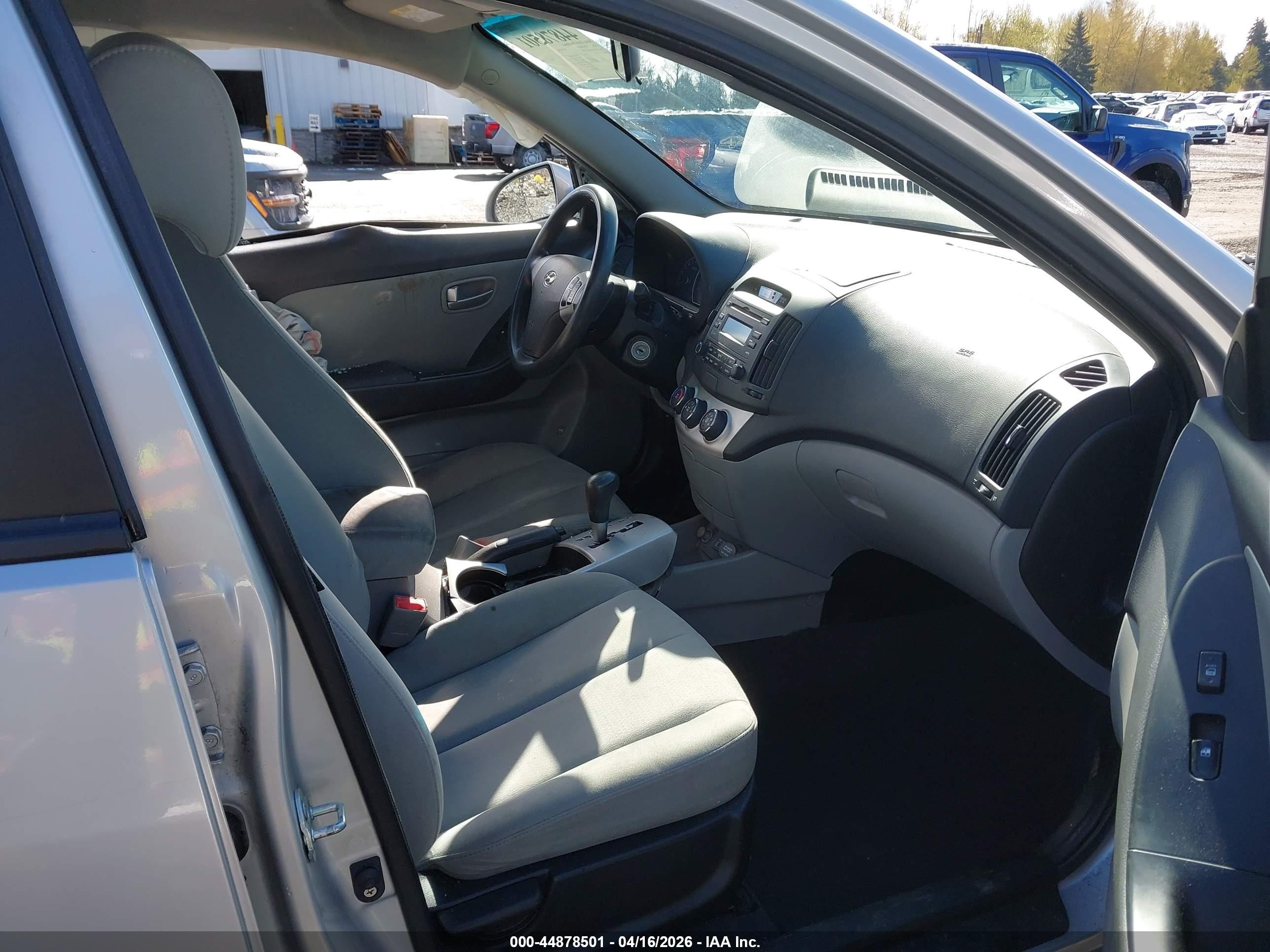 2009 Hyundai Elantra Gls Gray vin: KMHDU46D89U797767