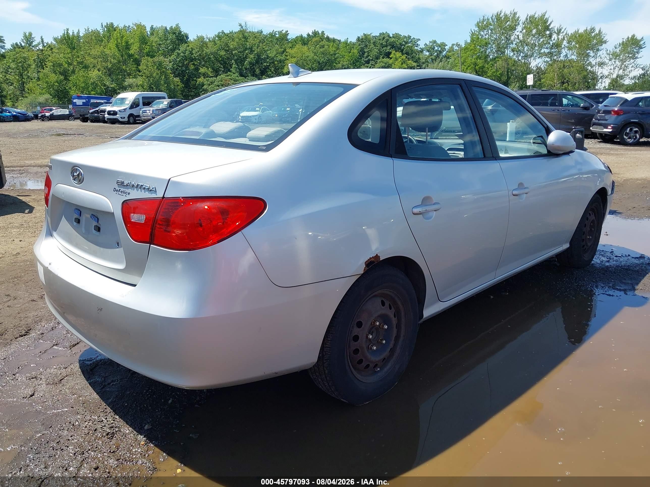 2009 Hyundai Elantra Gls Silver vin: KMHDU46D89U819380
