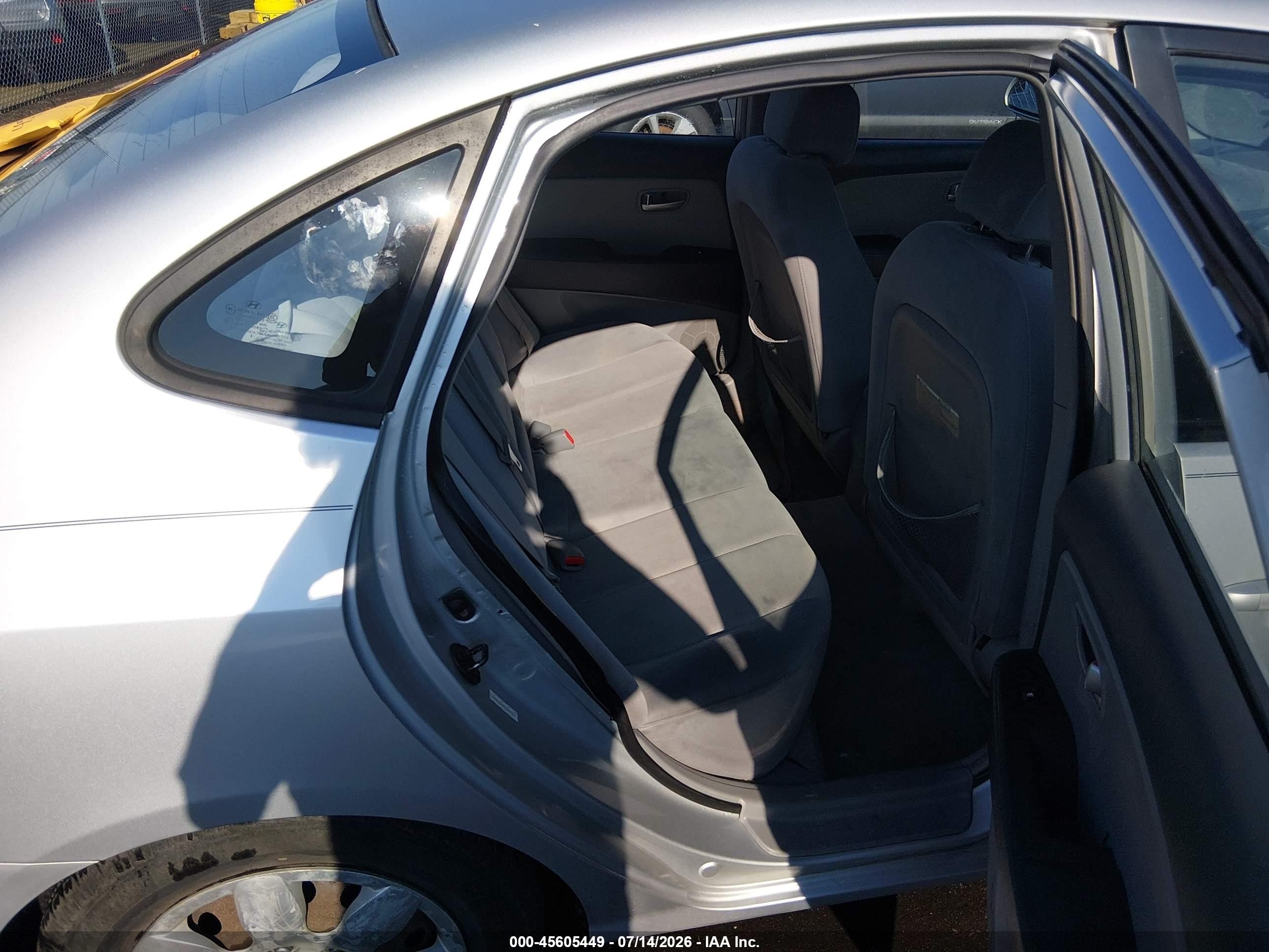 2007 Hyundai Elantra Gls/ltd/se Серый vin: KMHDU46D97U055522