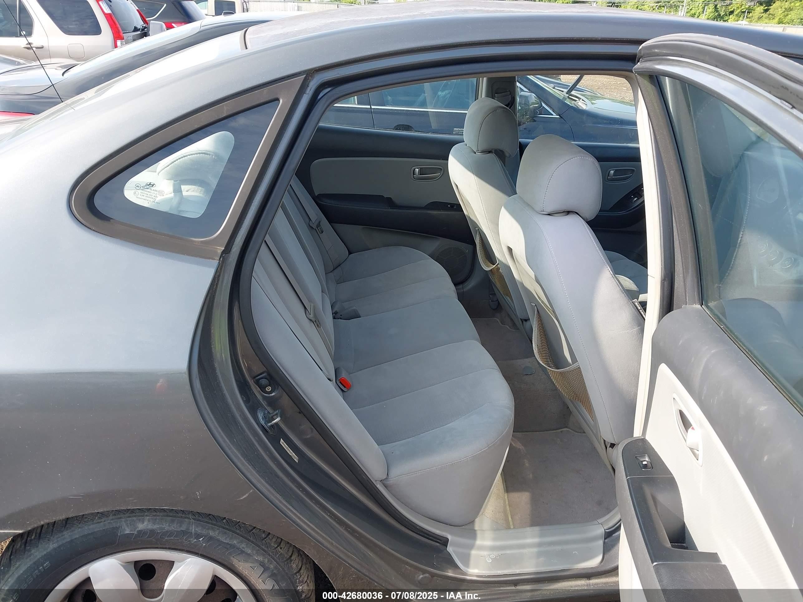 2007 Hyundai Elantra   Серый vin: KMHDU46D97U108333
