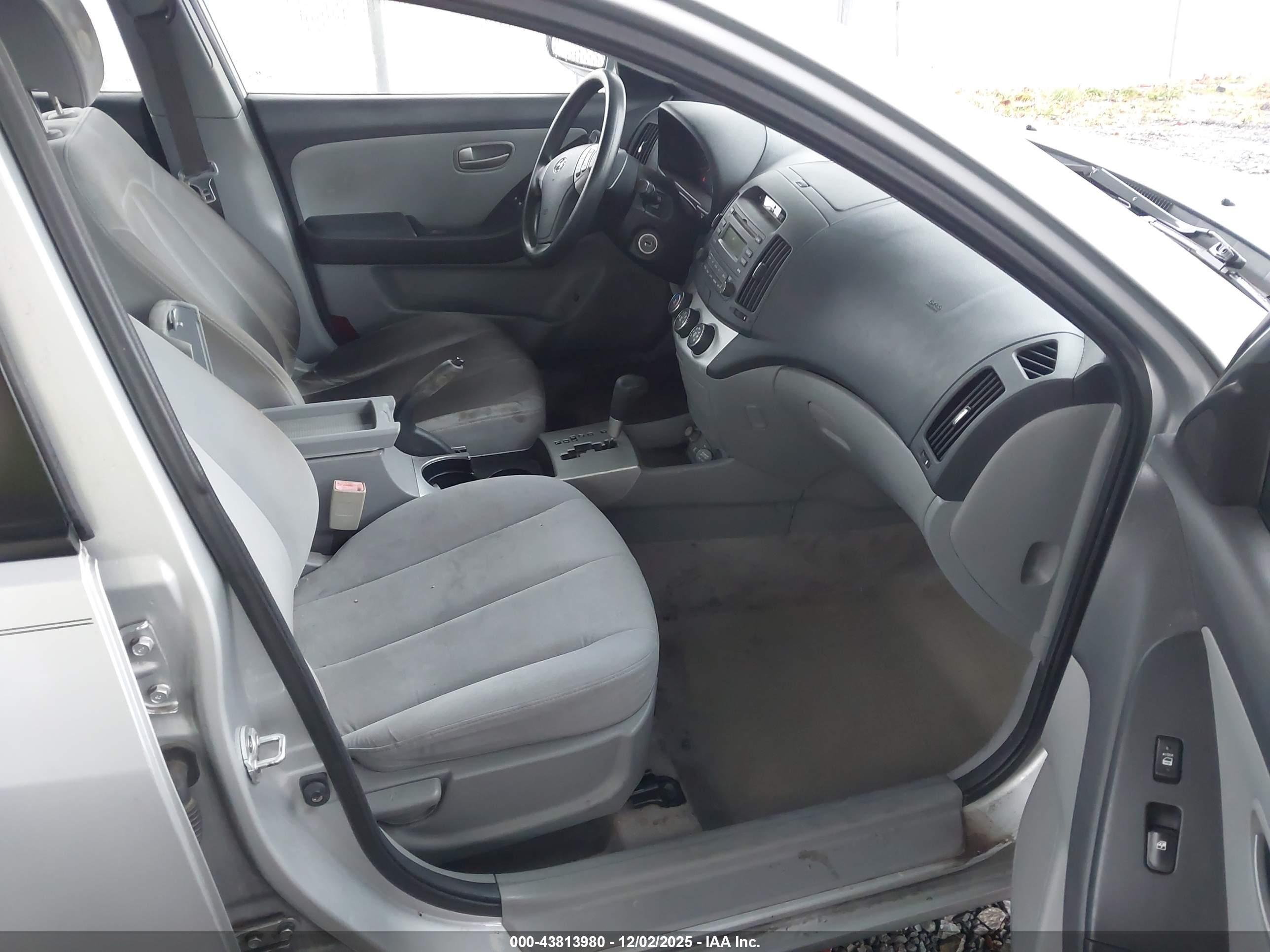 2007 Hyundai Elantra Gls/limited/se Серебряный vin: KMHDU46D97U217360