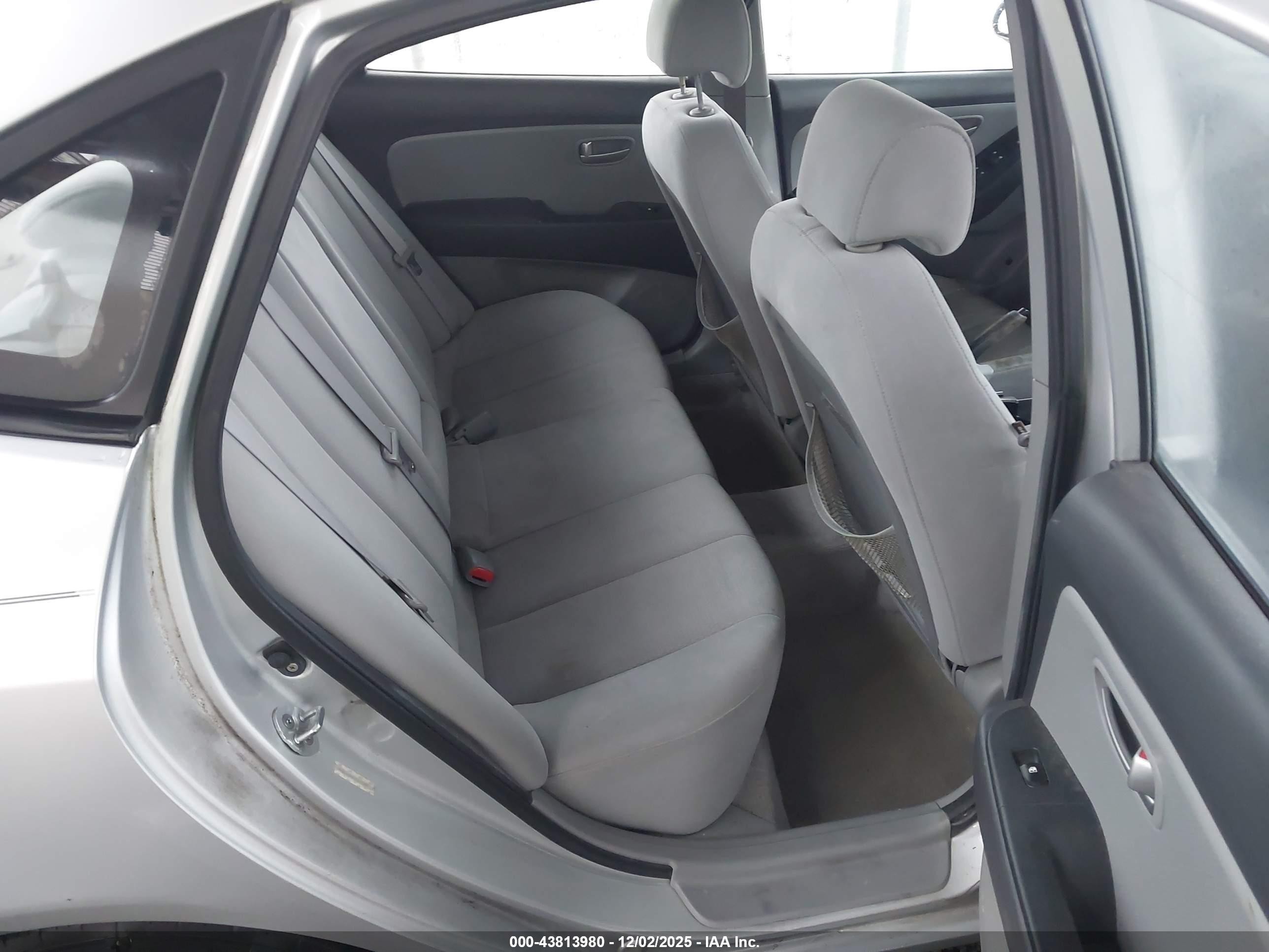2007 Hyundai Elantra Gls/limited/se Серебряный vin: KMHDU46D97U217360