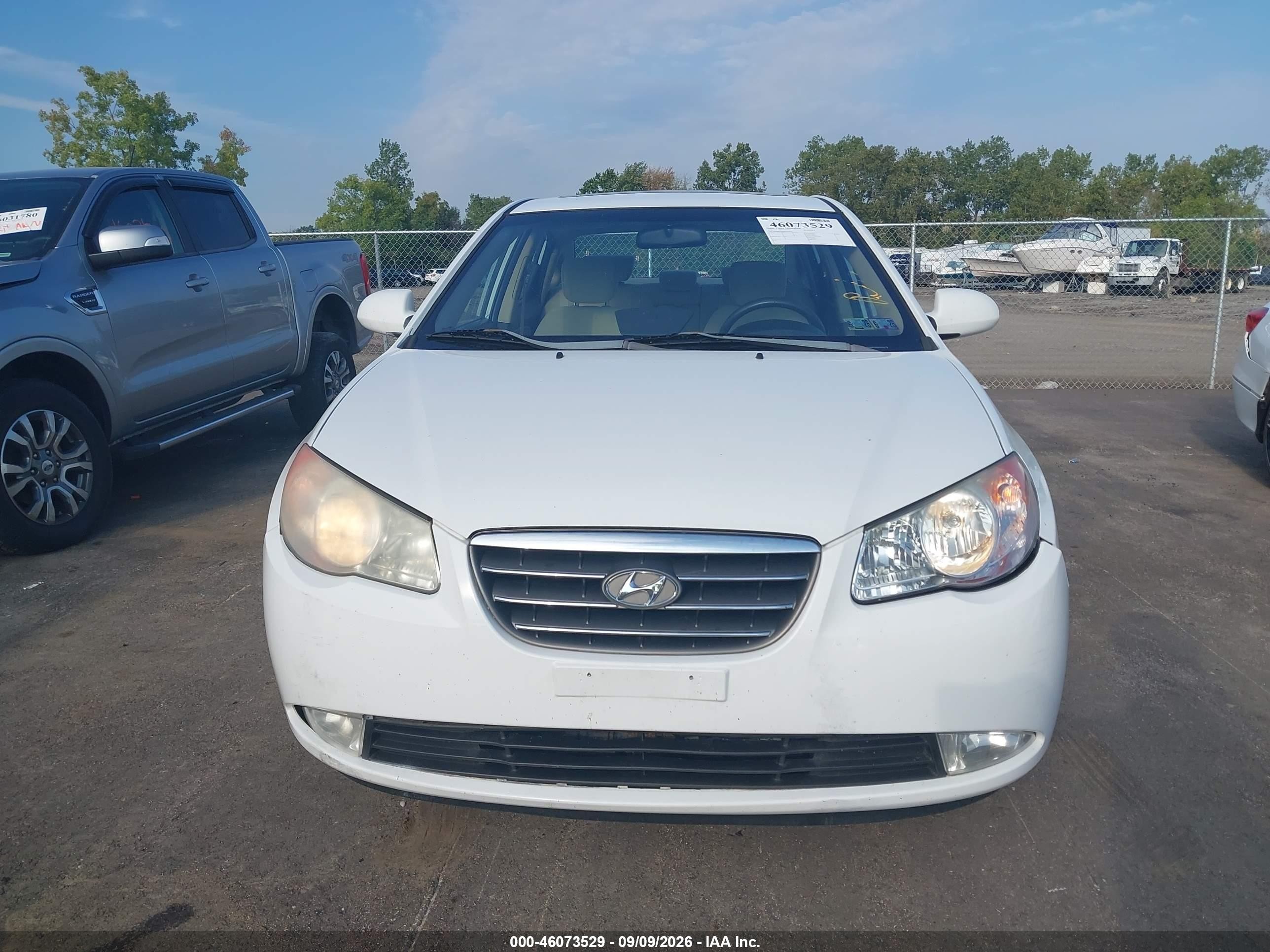 2008 Hyundai Elantra Gls/se Белый vin: KMHDU46D98U456926
