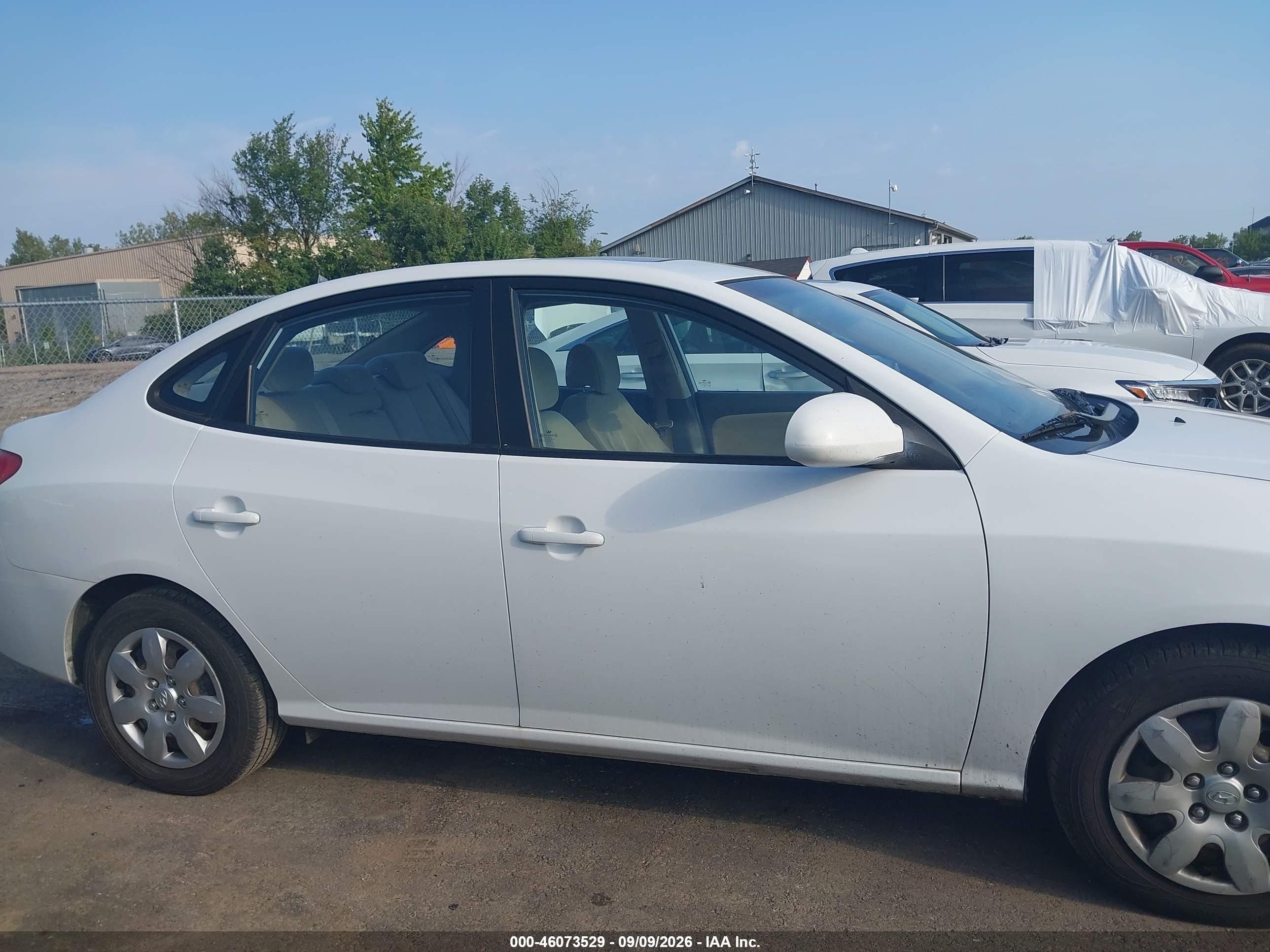 2008 Hyundai Elantra Gls/se Белый vin: KMHDU46D98U456926