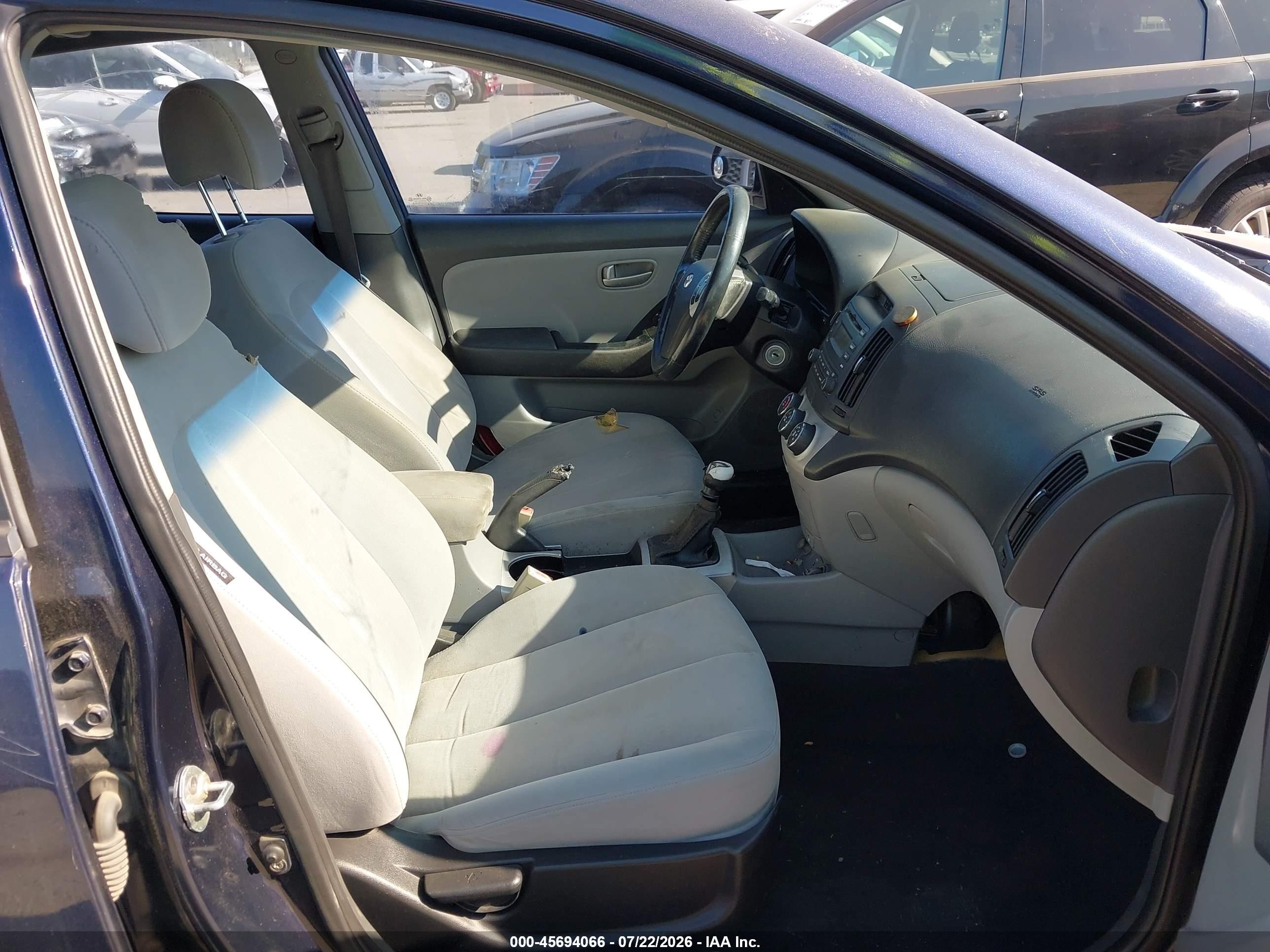 2008 Hyundai Elantra Gls/se Dark Blue vin: KMHDU46D98U464914