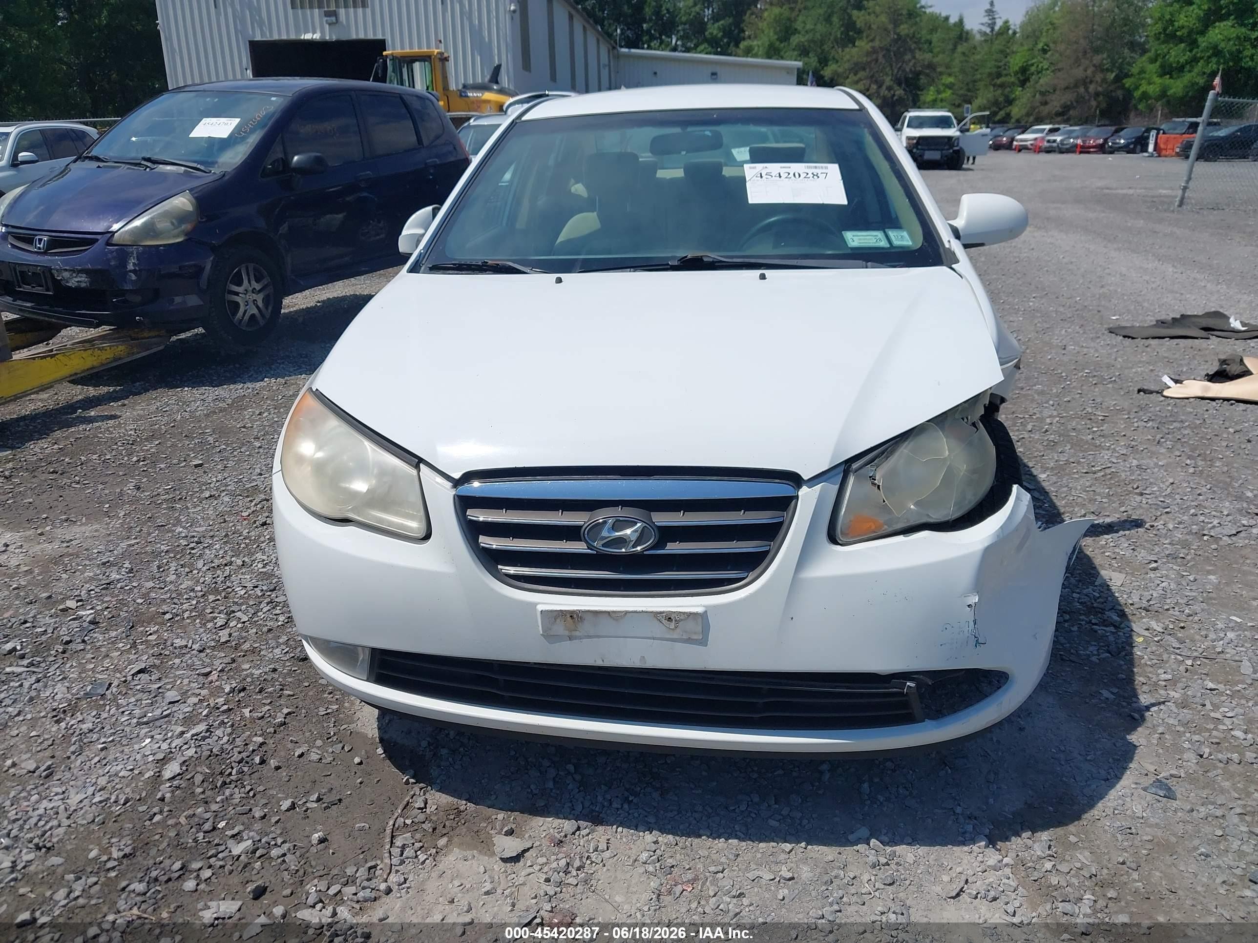 2008 Hyundai Elantra Gls/se White vin: KMHDU46D98U478585