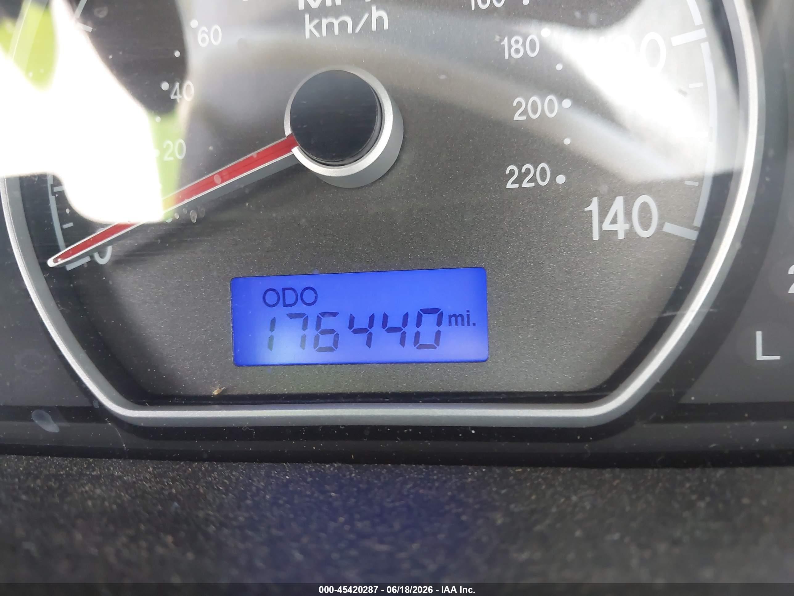 2008 Hyundai Elantra Gls/se White vin: KMHDU46D98U478585