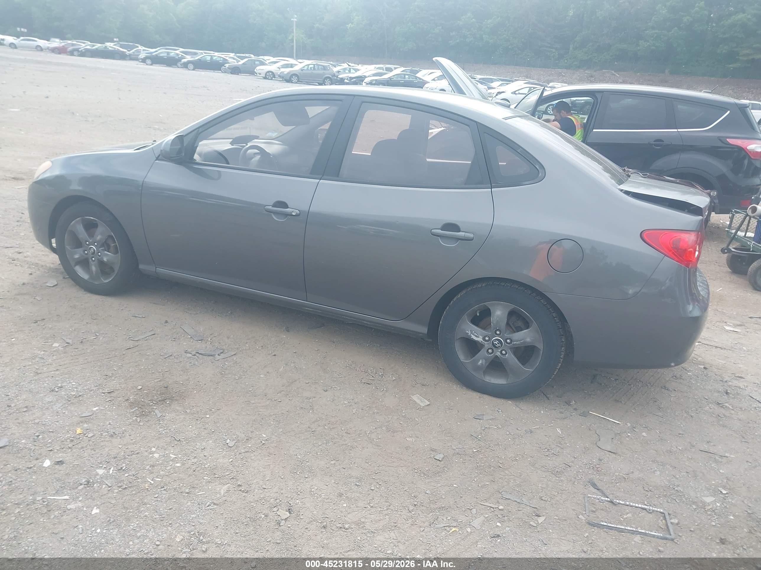 2008 Hyundai Elantra Gls/se Gray vin: KMHDU46D98U499128