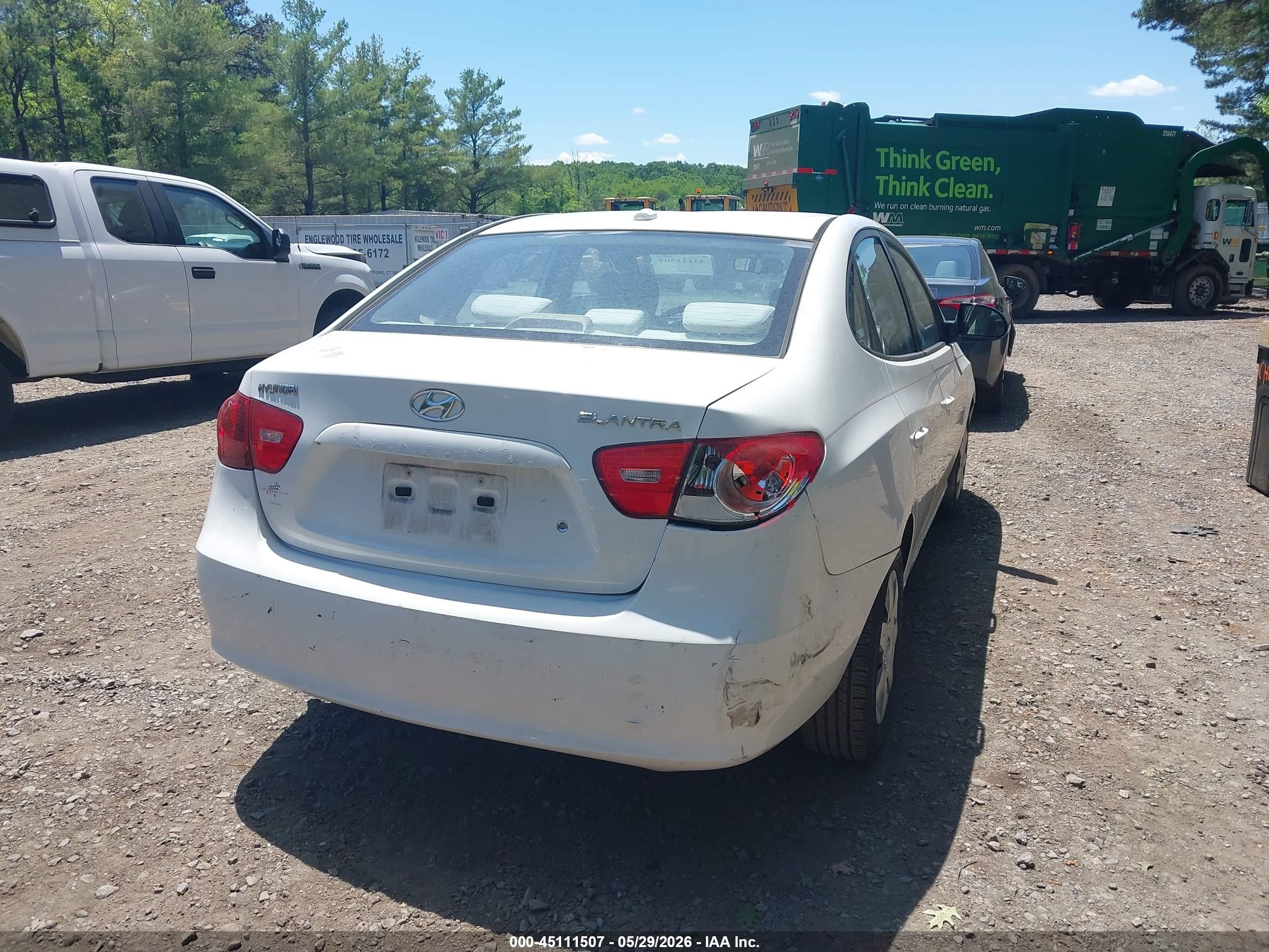2008 Hyundai Elantra Gls/se White vin: KMHDU46D98U501220