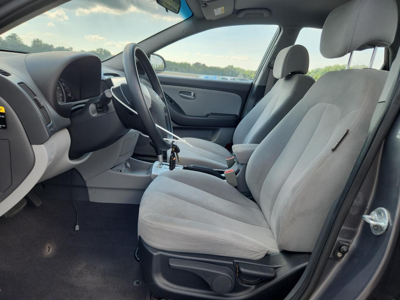 2008 Hyundai Elantra Gls/se/limited Gray vin: KMHDU46D98U523041