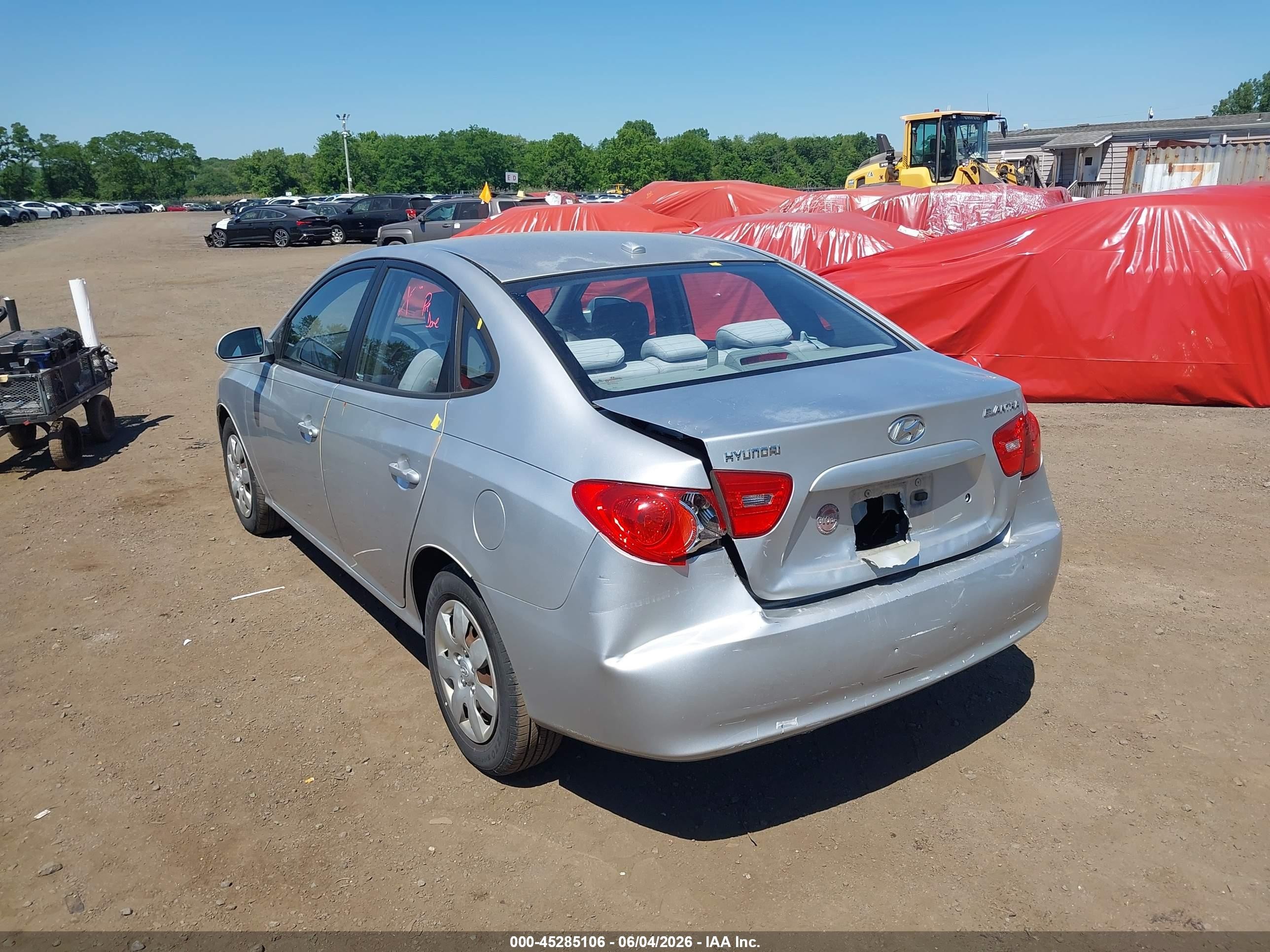 2008 Hyundai Elantra Gls/se Silver vin: KMHDU46D98U530202