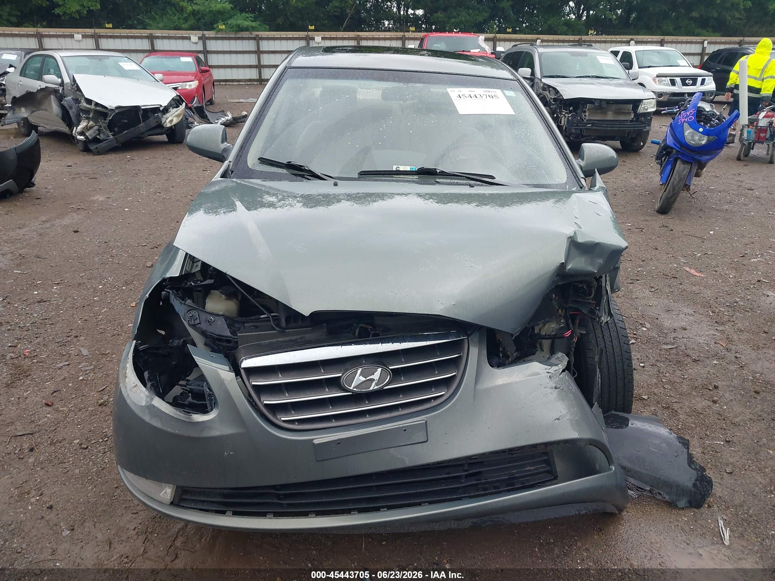 2009 Hyundai Elantra Gls Gray vin: KMHDU46D99U676066