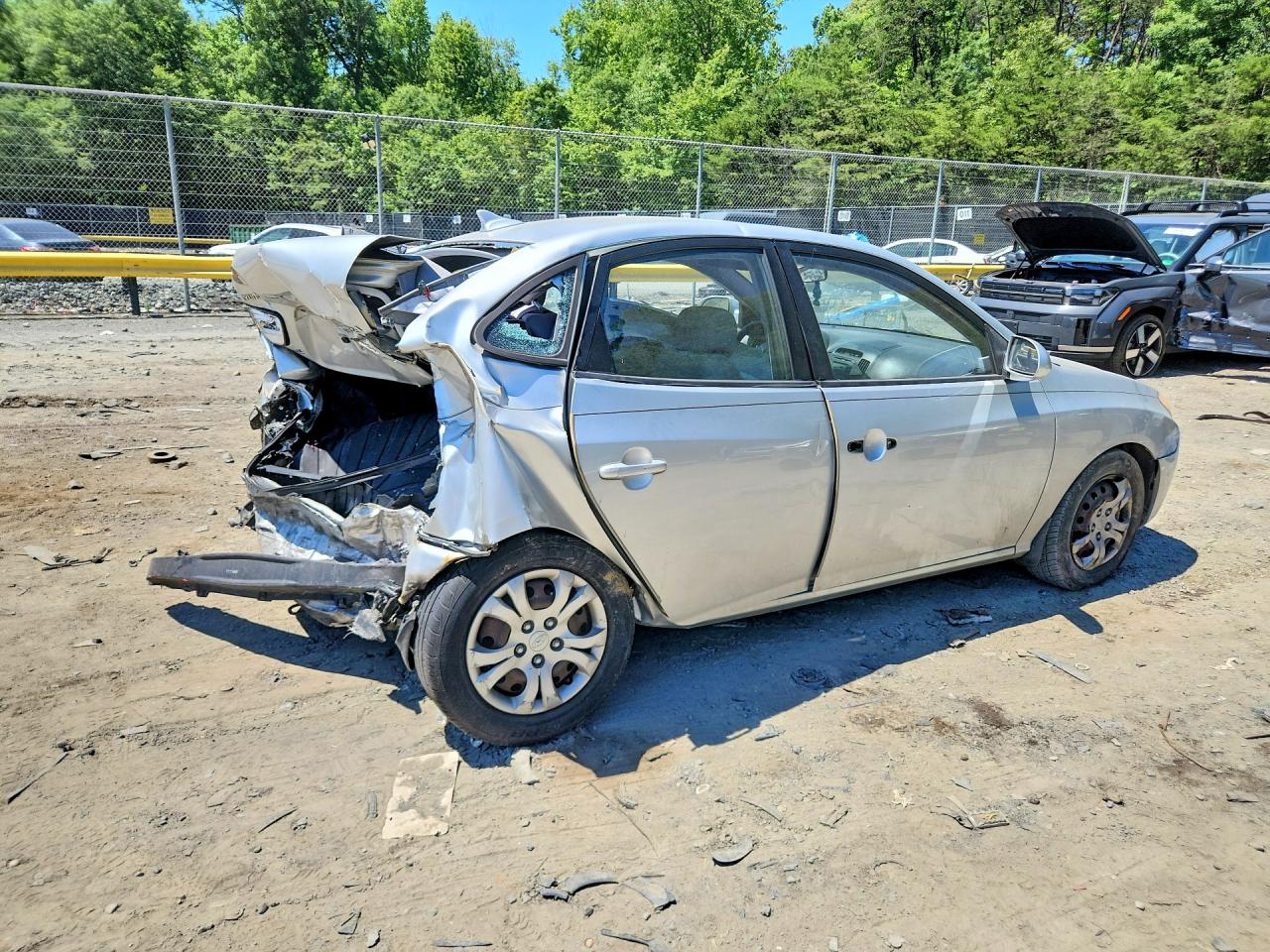 2009 Hyundai Elantra Gls Silver vin: KMHDU46D99U699329