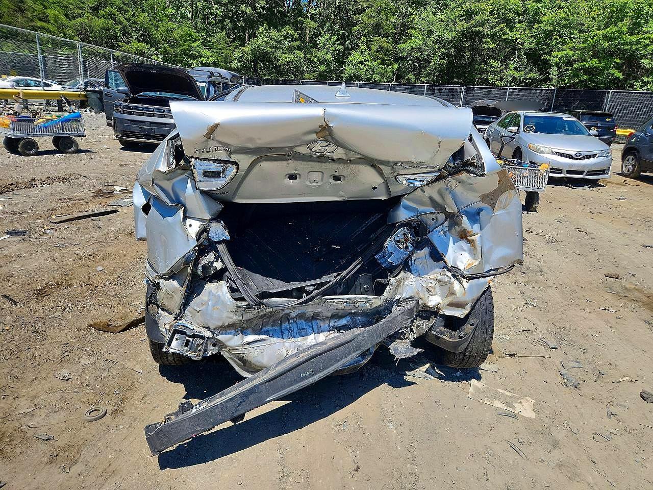 2009 Hyundai Elantra Gls Silver vin: KMHDU46D99U699329