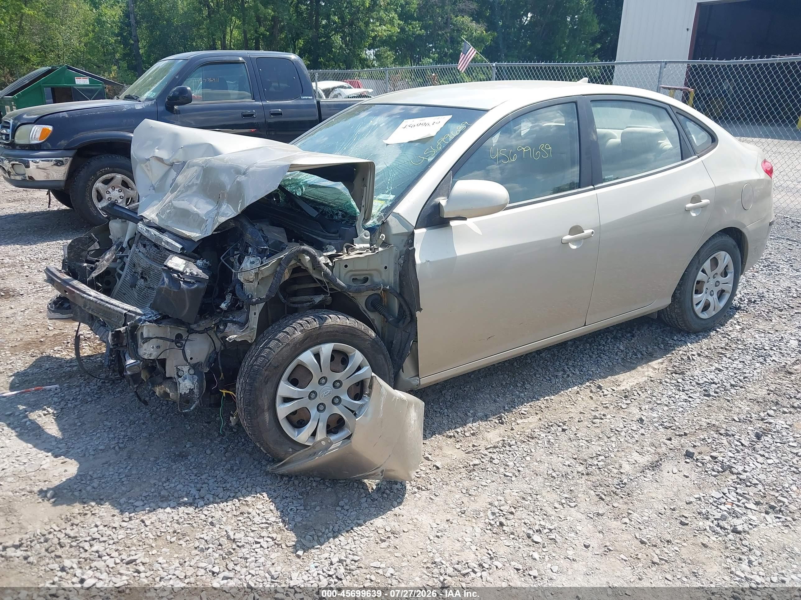 2009 Hyundai Elantra Gls Gold vin: KMHDU46D99U785045