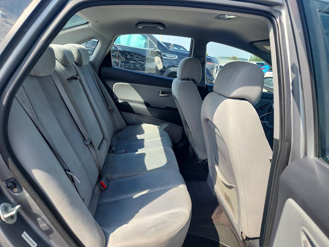 2009 Hyundai Elantra Gls Gray vin: KMHDU46D99U806539