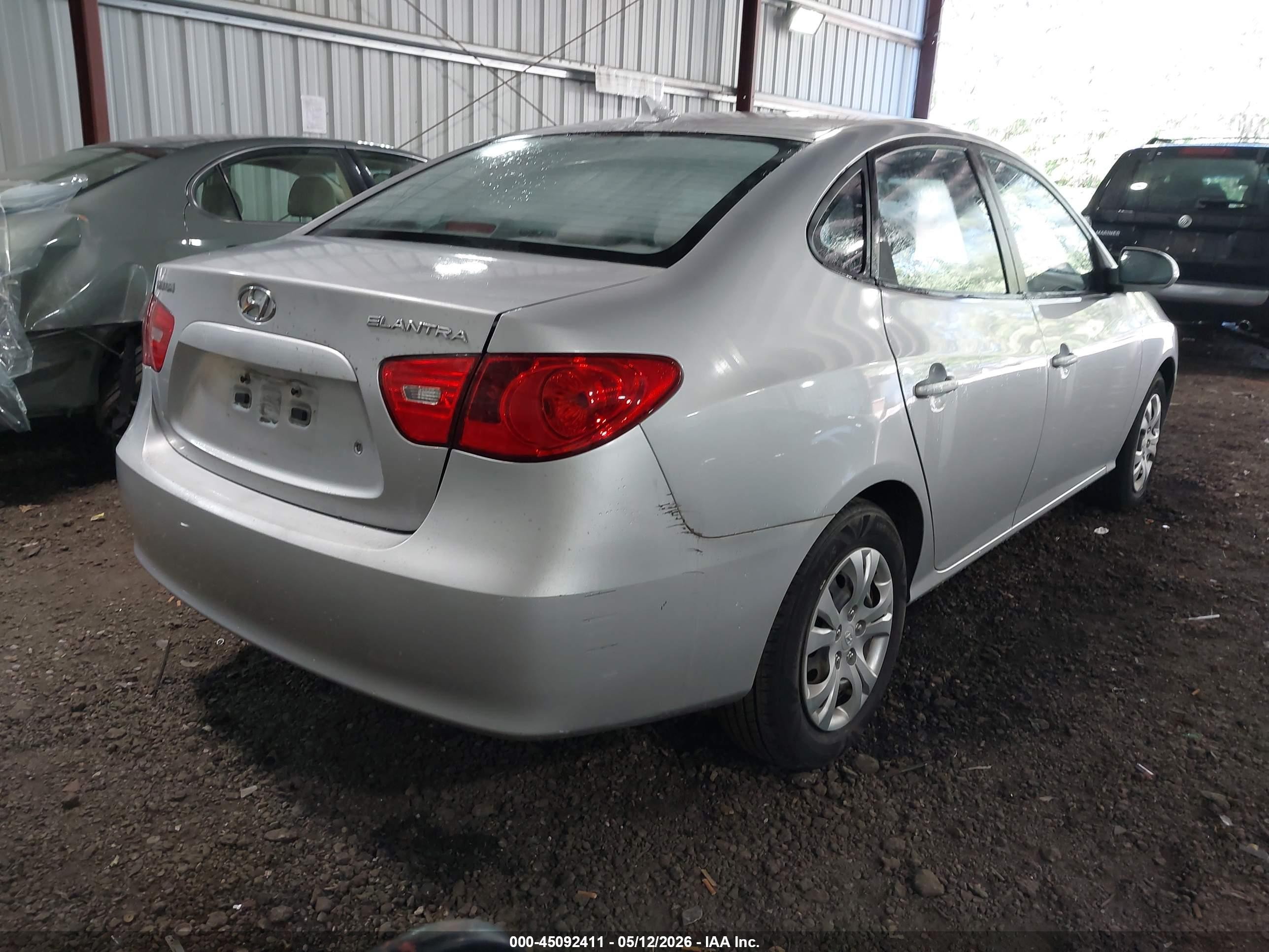 2009 Hyundai Elantra Gls Silver vin: KMHDU46D99U807643