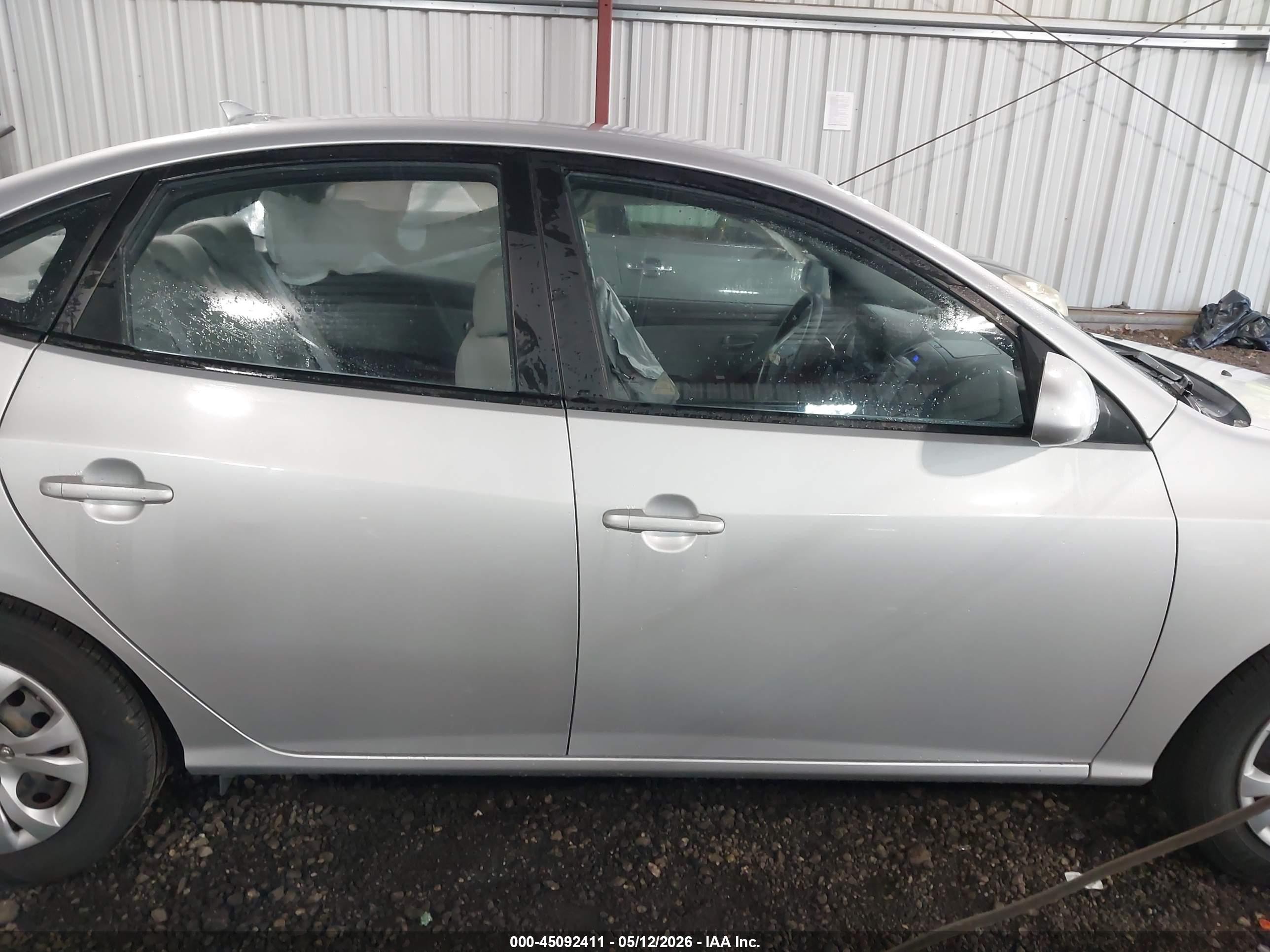 2009 Hyundai Elantra Gls Silver vin: KMHDU46D99U807643