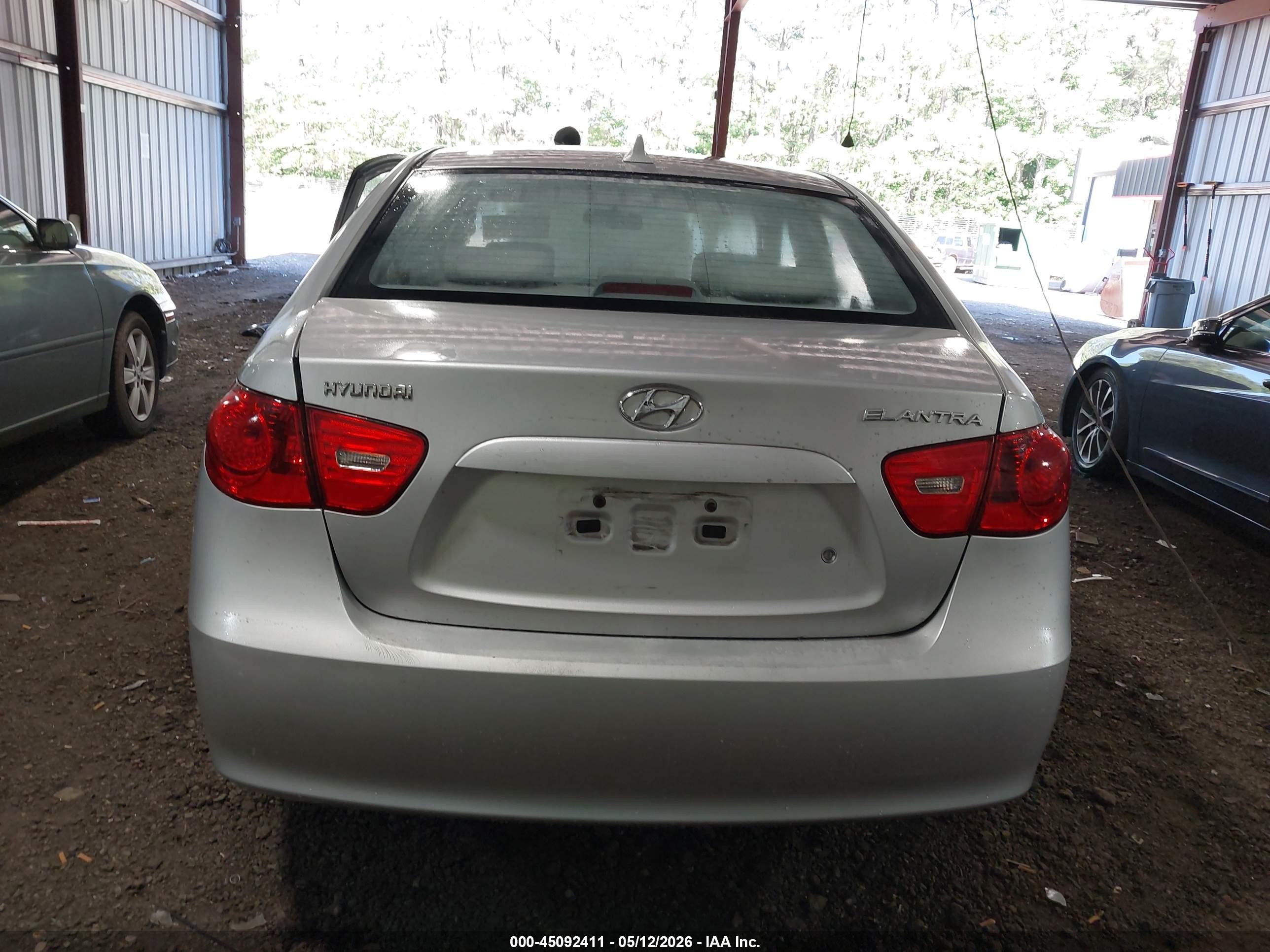 2009 Hyundai Elantra Gls Silver vin: KMHDU46D99U807643
