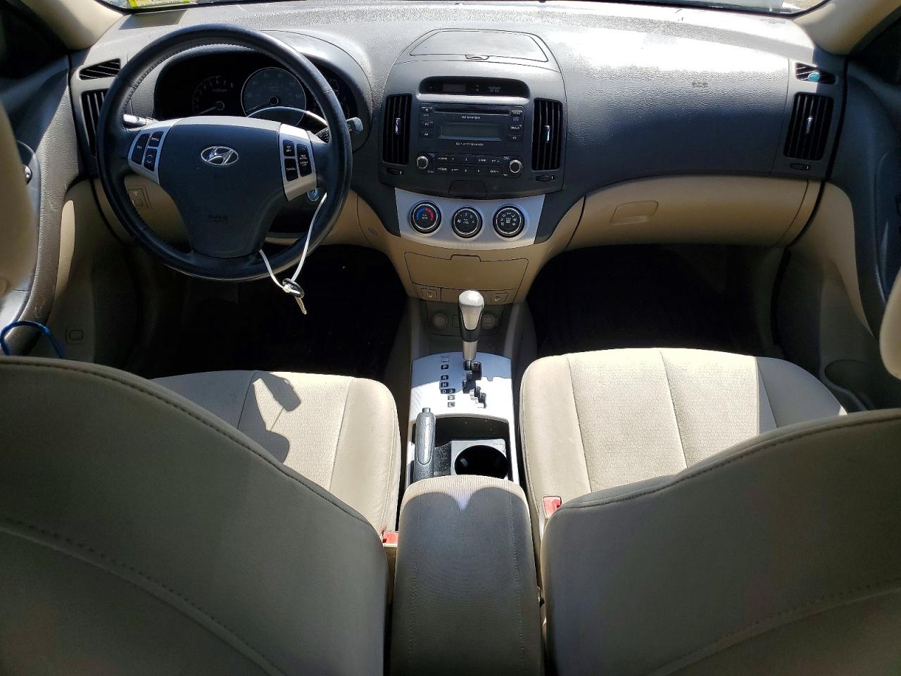 2007 Hyundai Elantra Gls Tan vin: KMHDU46DX7U074533