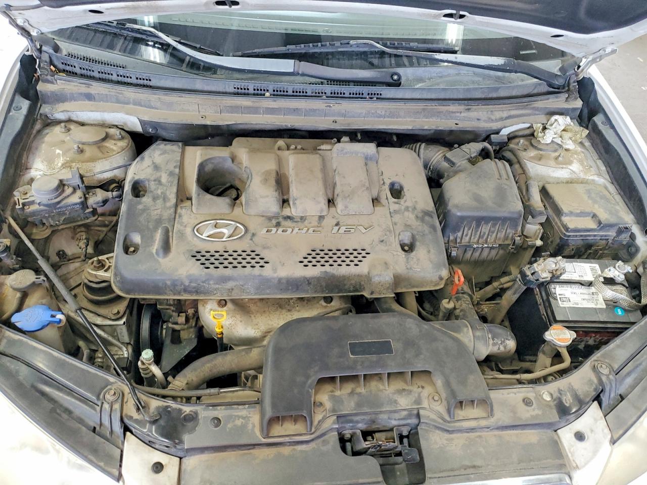 2007 Hyundai Elantra Gls White vin: KMHDU46DX7U132396