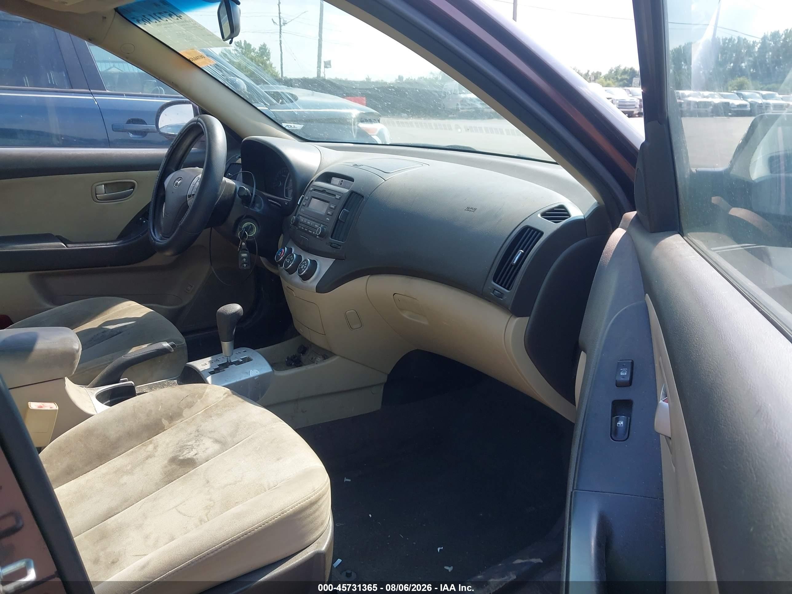 2008 Hyundai Elantra Gls/se Purple vin: KMHDU46DX8U459205