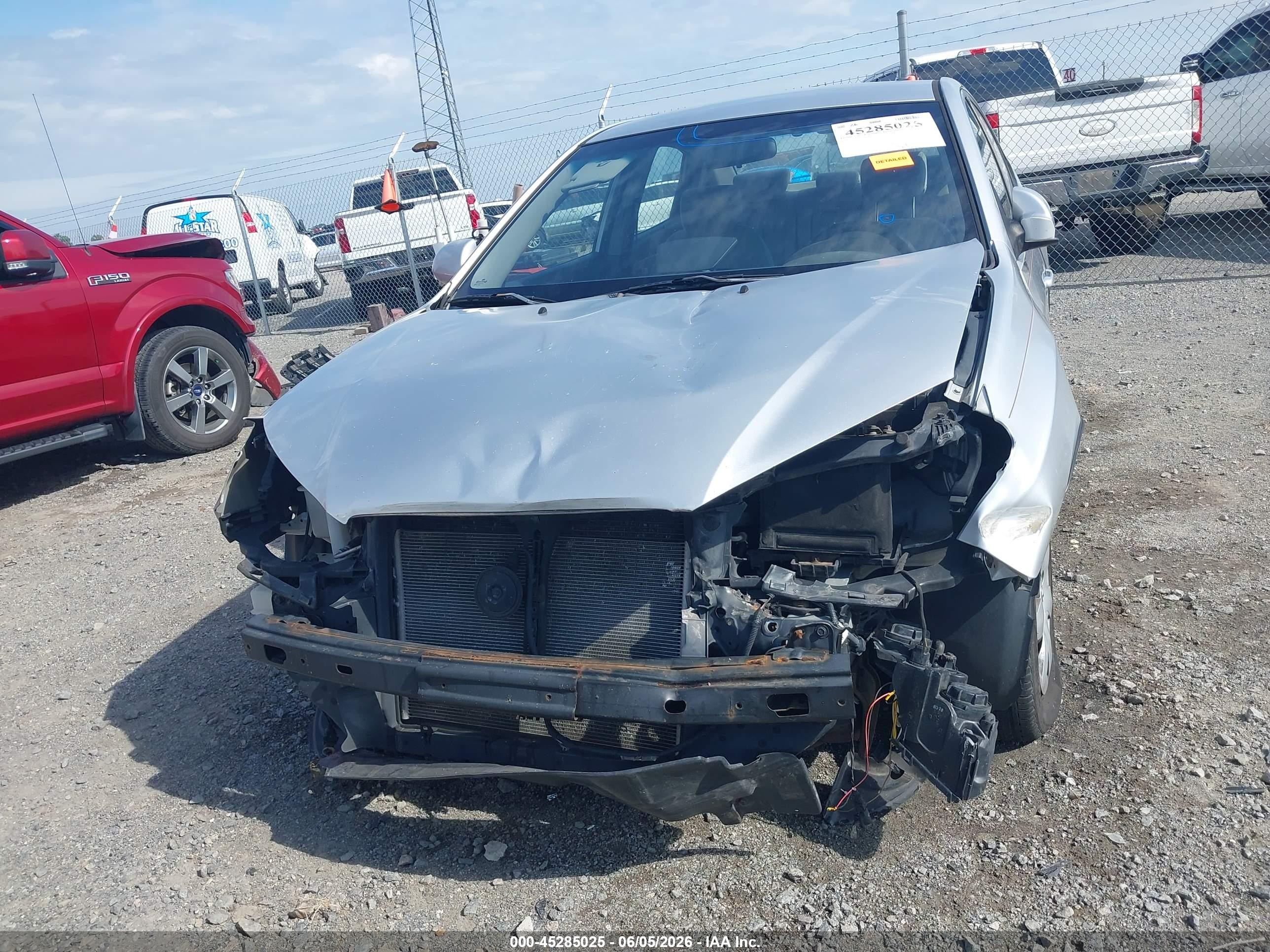 2008 Hyundai Elantra Gls/se Silver vin: KMHDU46DX8U499669