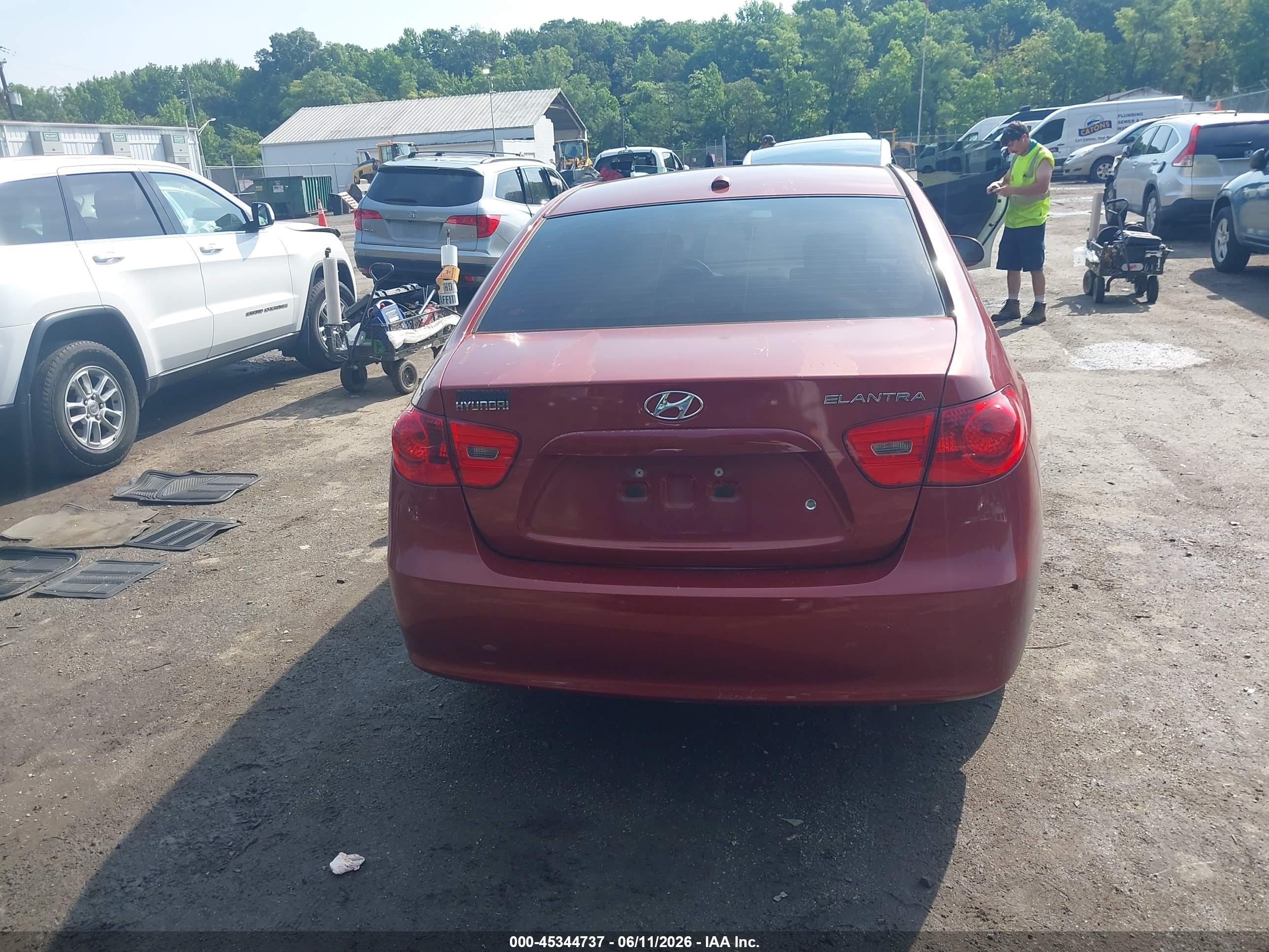 2008 Hyundai Elantra Gls/se Red vin: KMHDU46DX8U516924