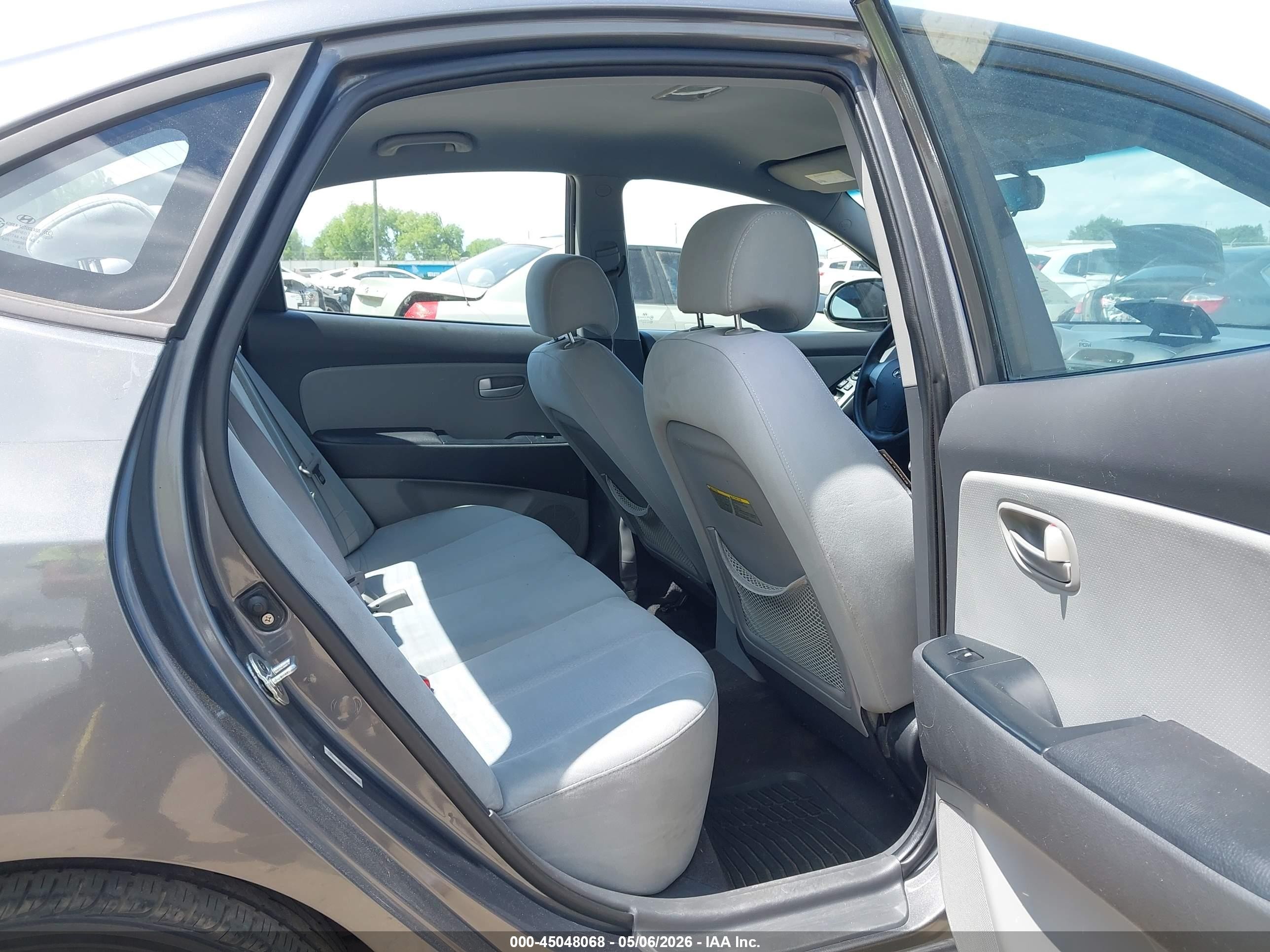 2008 Hyundai Elantra Gls/se Gray vin: KMHDU46DX8U555870