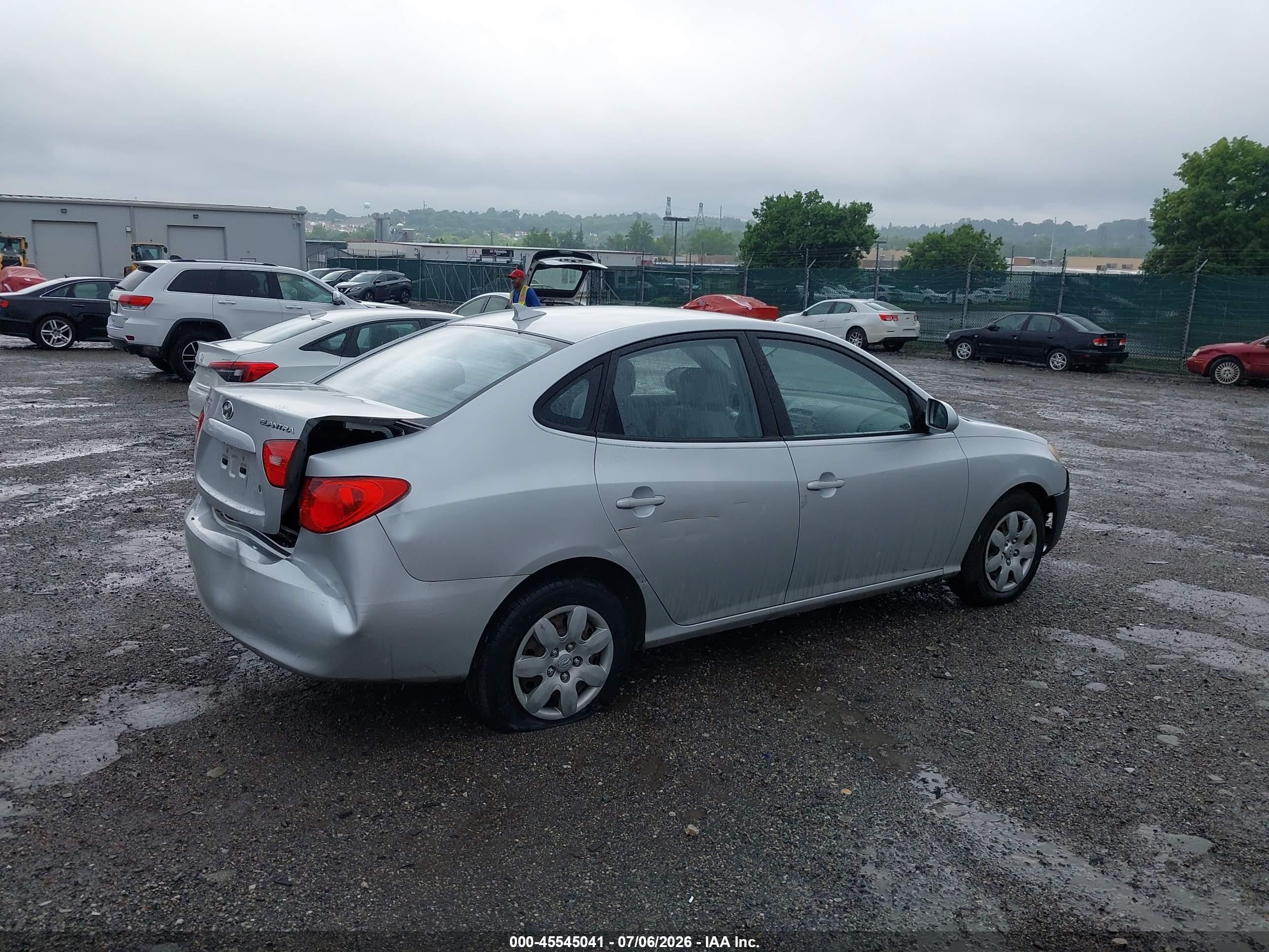 2009 Hyundai Elantra Gls Silver vin: KMHDU46DX9U675721