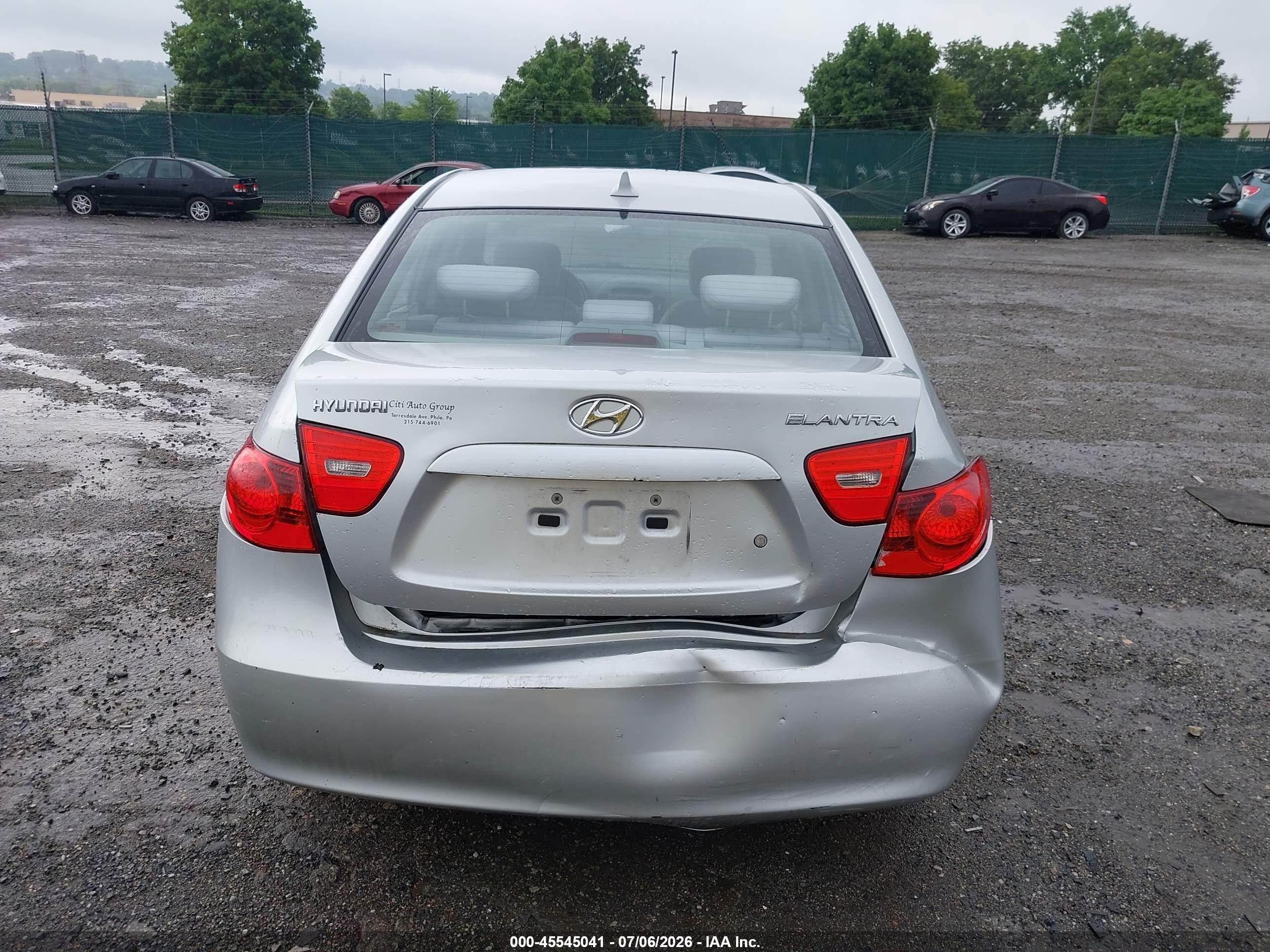 2009 Hyundai Elantra Gls Silver vin: KMHDU46DX9U675721