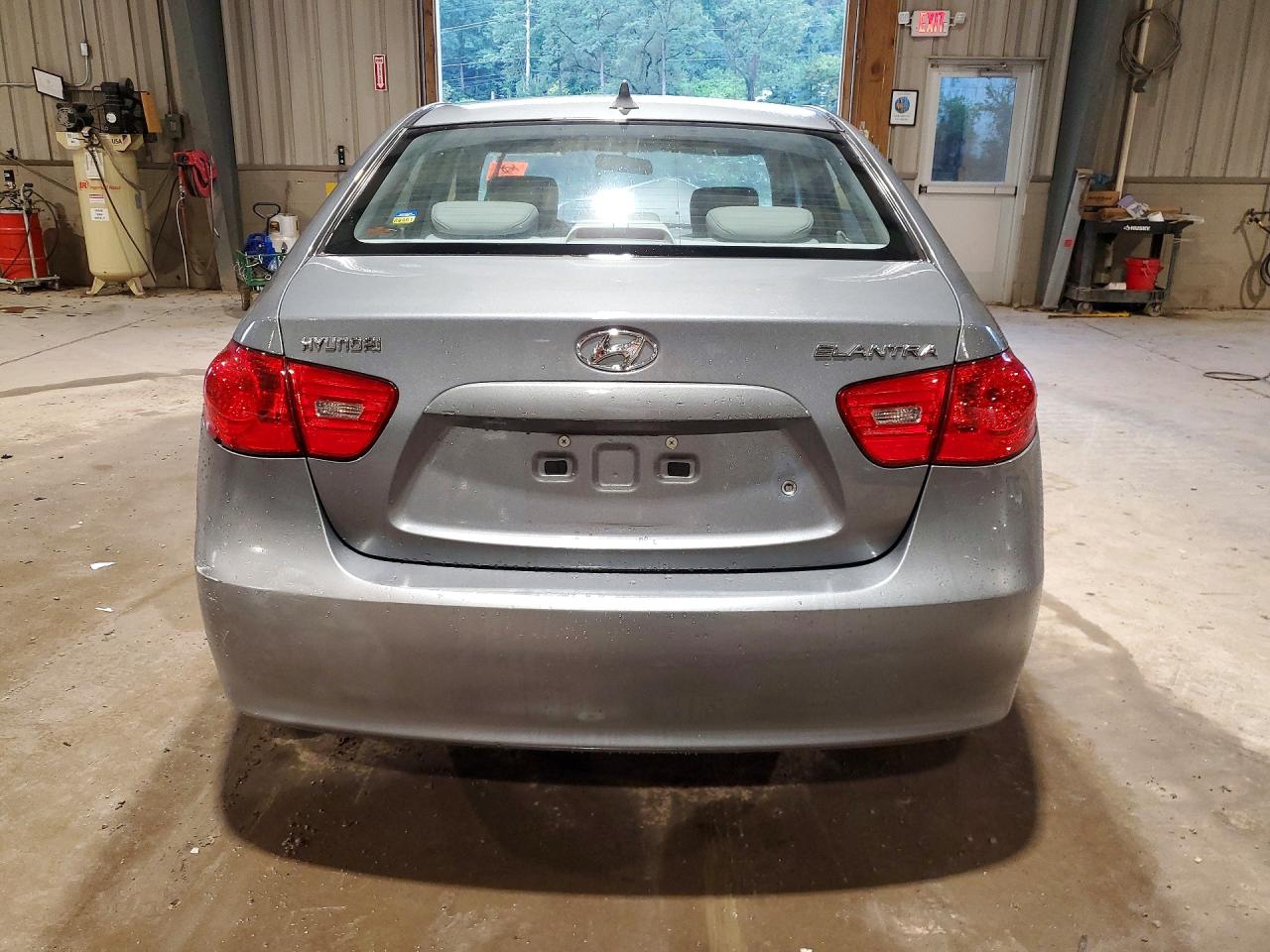 2009 Hyundai Elantra Gls Silver vin: KMHDU46DX9U816044