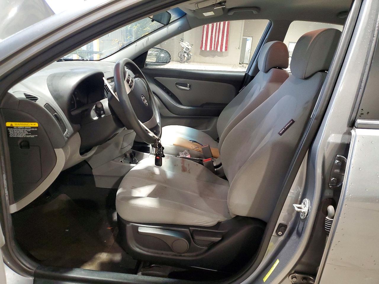 2009 Hyundai Elantra Gls Silver vin: KMHDU46DX9U816044