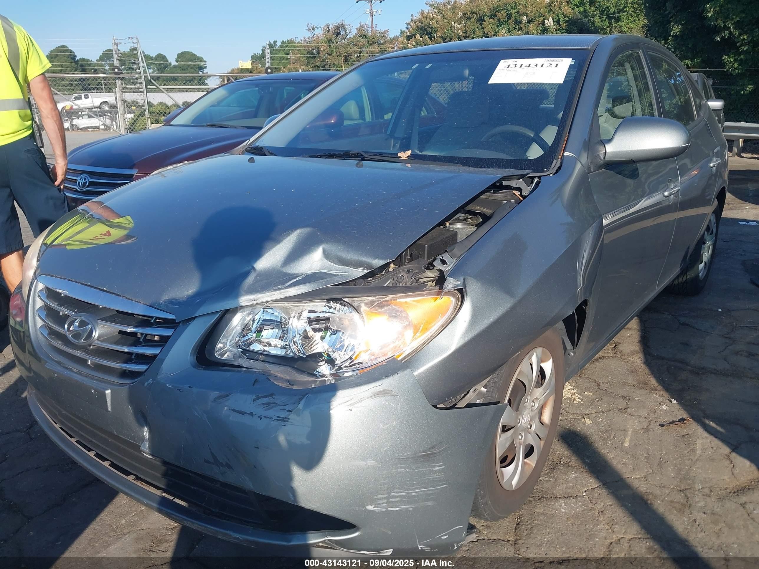 2010 Hyundai Elantra Gls Silver vin: KMHDU4AD0AU024397