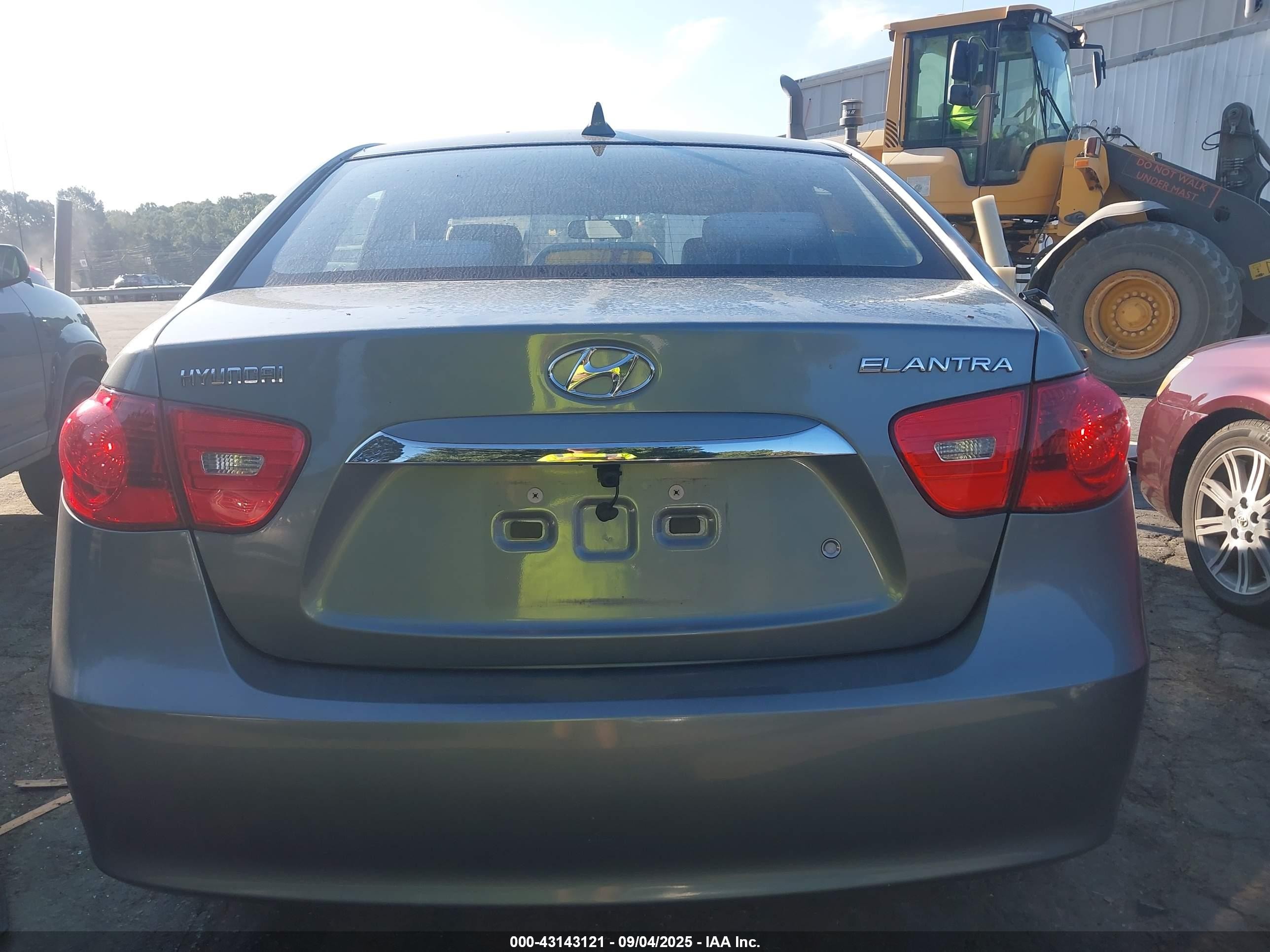 2010 Hyundai Elantra Gls Silver vin: KMHDU4AD0AU024397