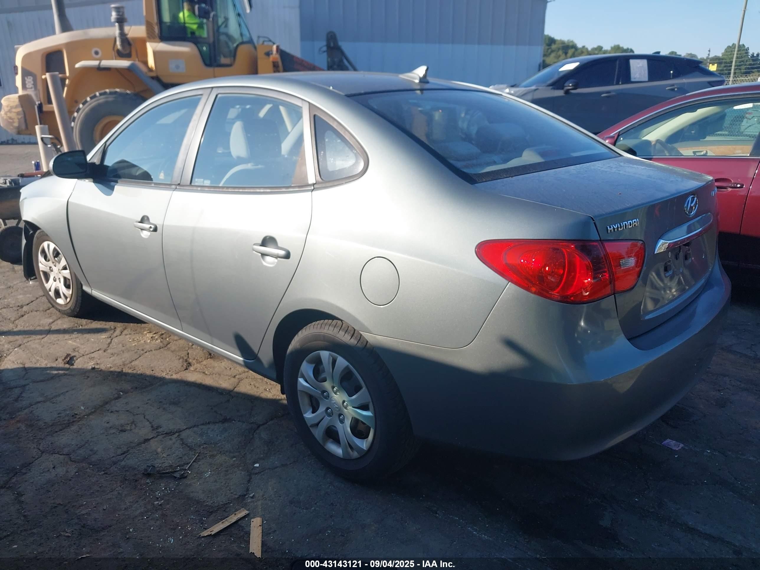 2010 Hyundai Elantra Gls Silver vin: KMHDU4AD0AU024397