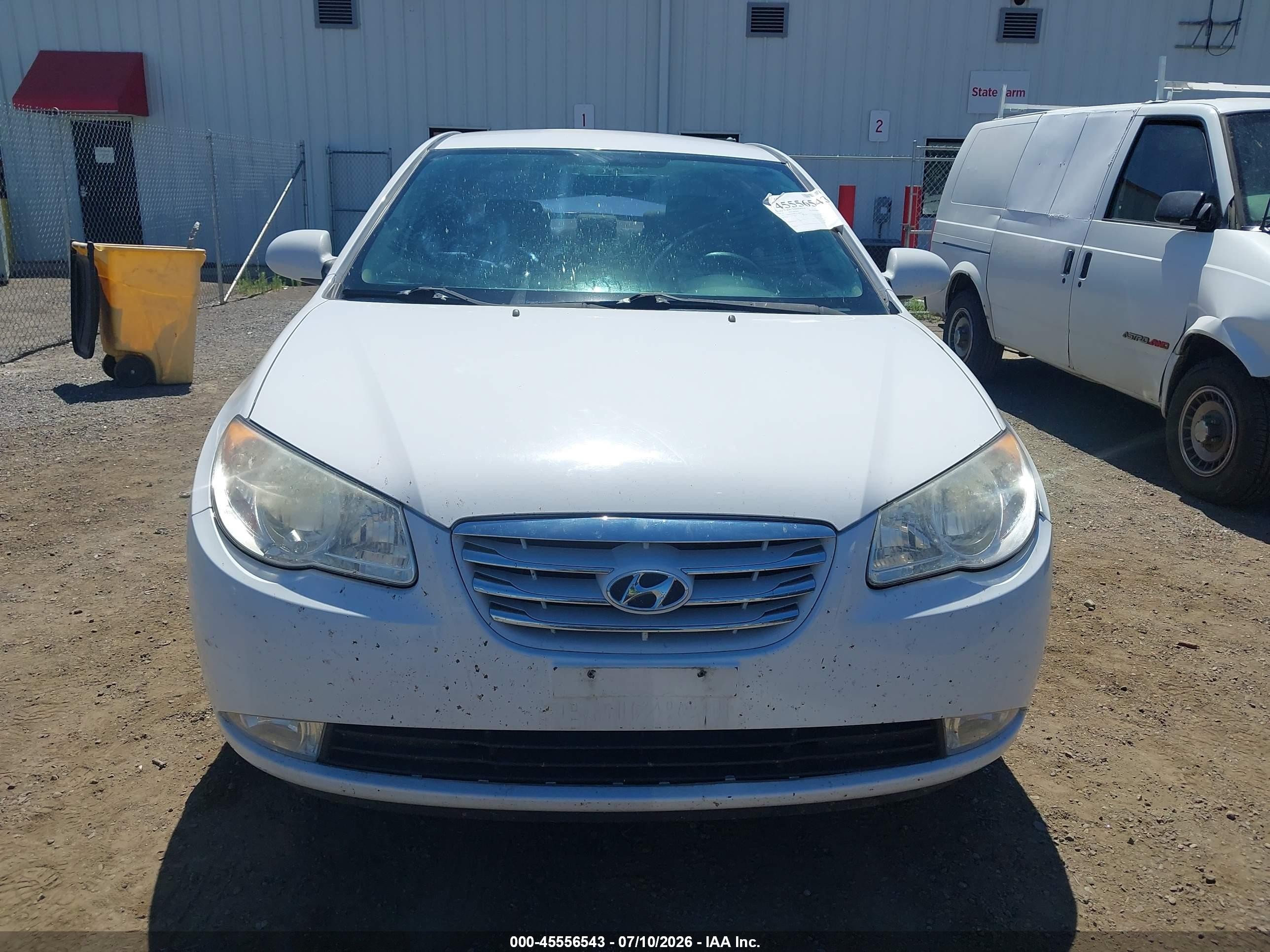 2010 Hyundai Elantra Gls White vin: KMHDU4AD0AU198681