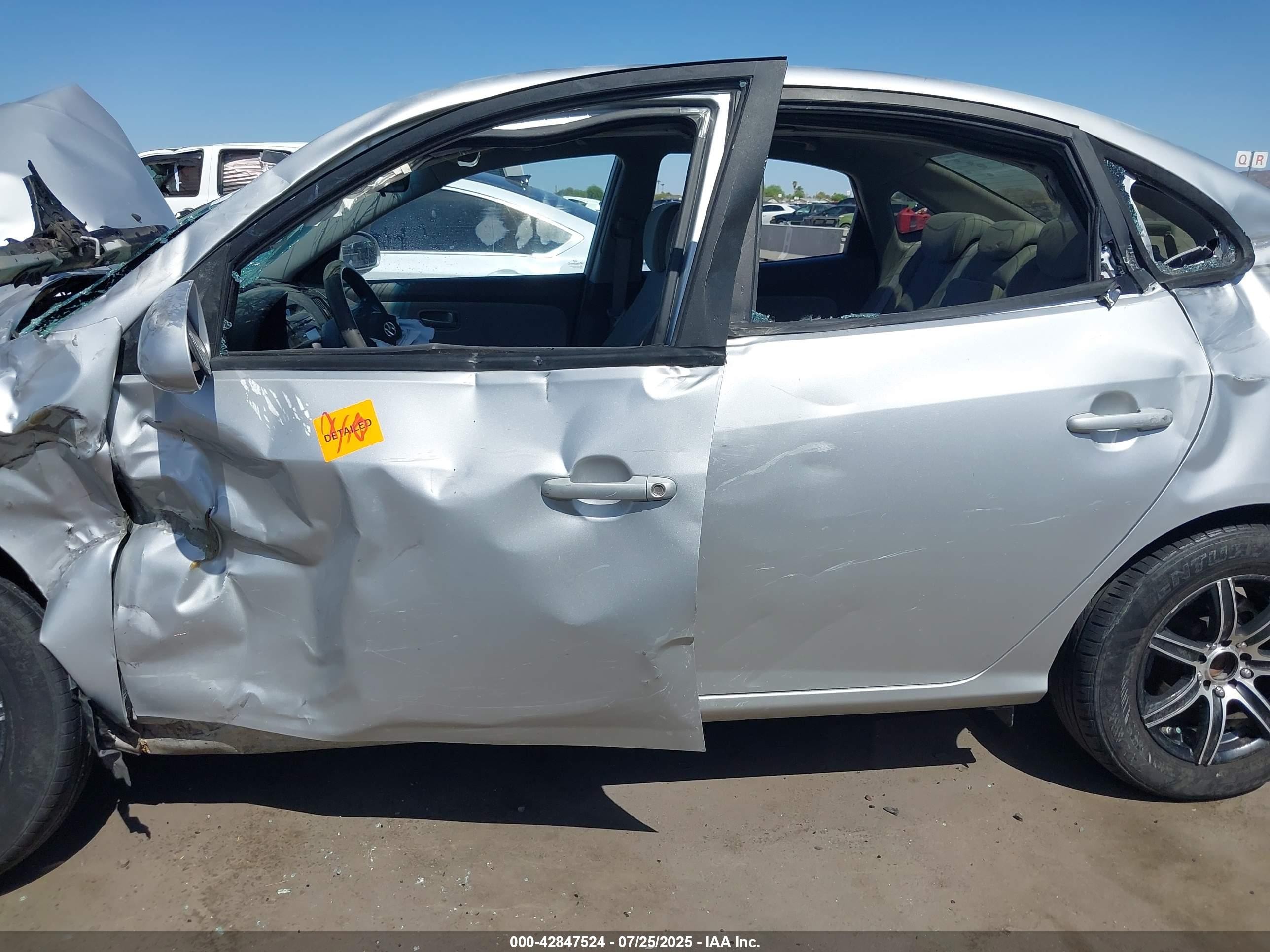 2010 Hyundai Elantra Blue Silver vin: KMHDU4AD0AU832068