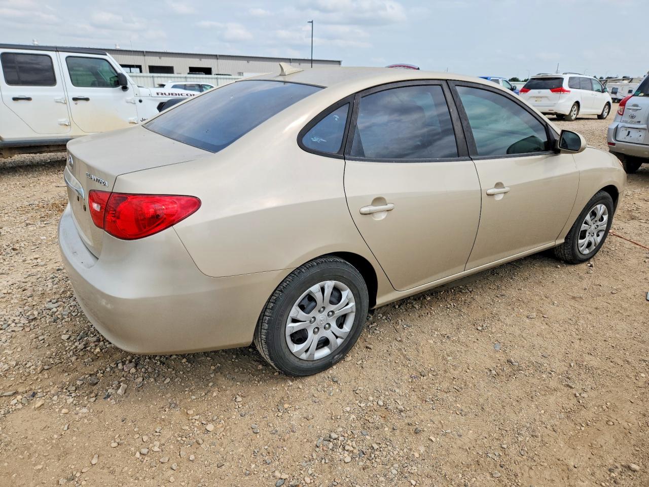 2010 Hyundai Elantra Gls Tan vin: KMHDU4AD1AU067937