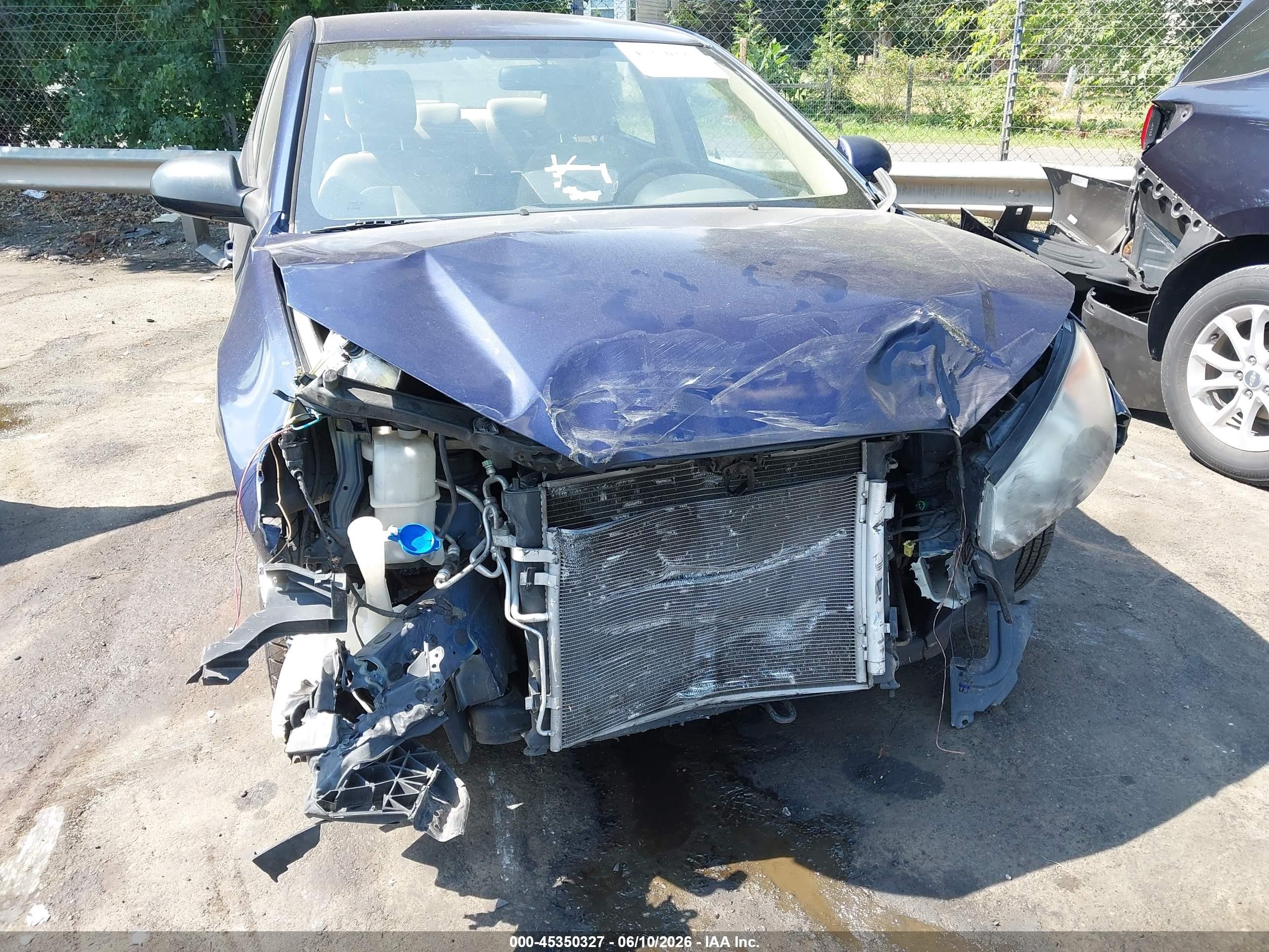 2010 Hyundai Elantra Gls Blue vin: KMHDU4AD1AU132298