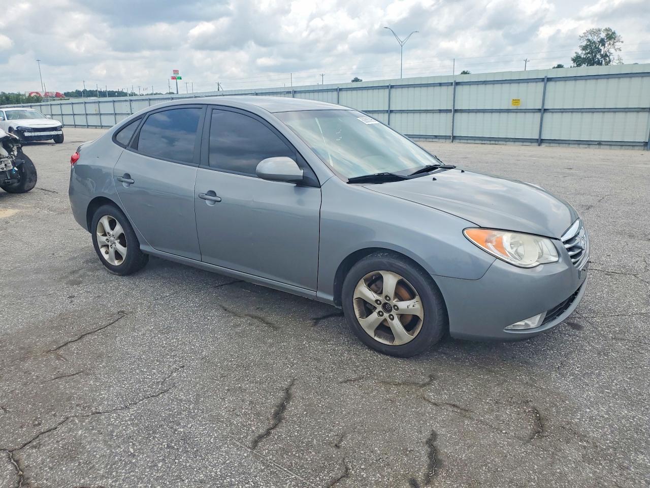 2010 Hyundai Elantra Se Green vin: KMHDU4AD1AU177676