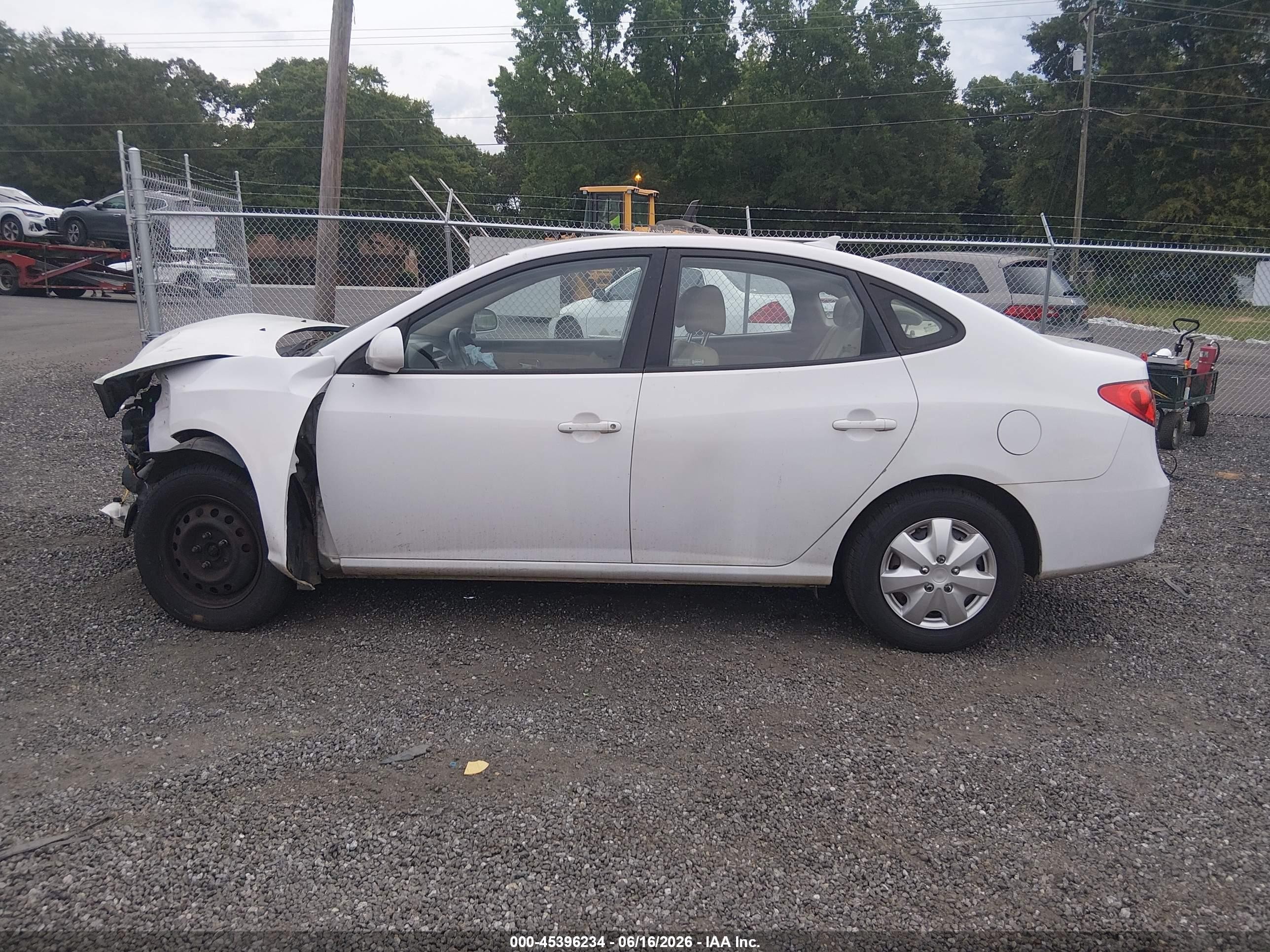 2010 Hyundai Elantra Gls White vin: KMHDU4AD1AU180318