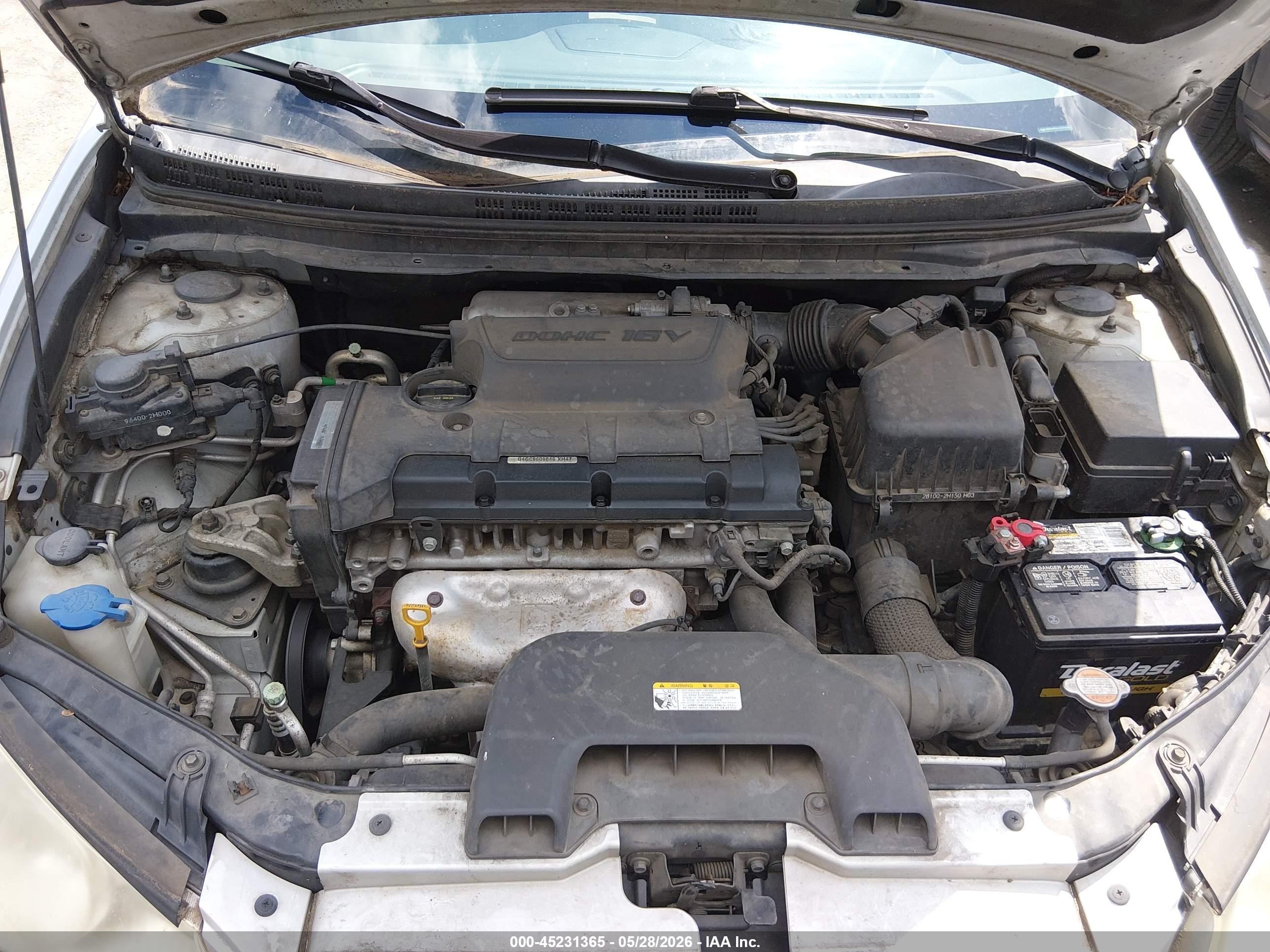 2010 Hyundai Elantra   Gray vin: KMHDU4AD1AU832029