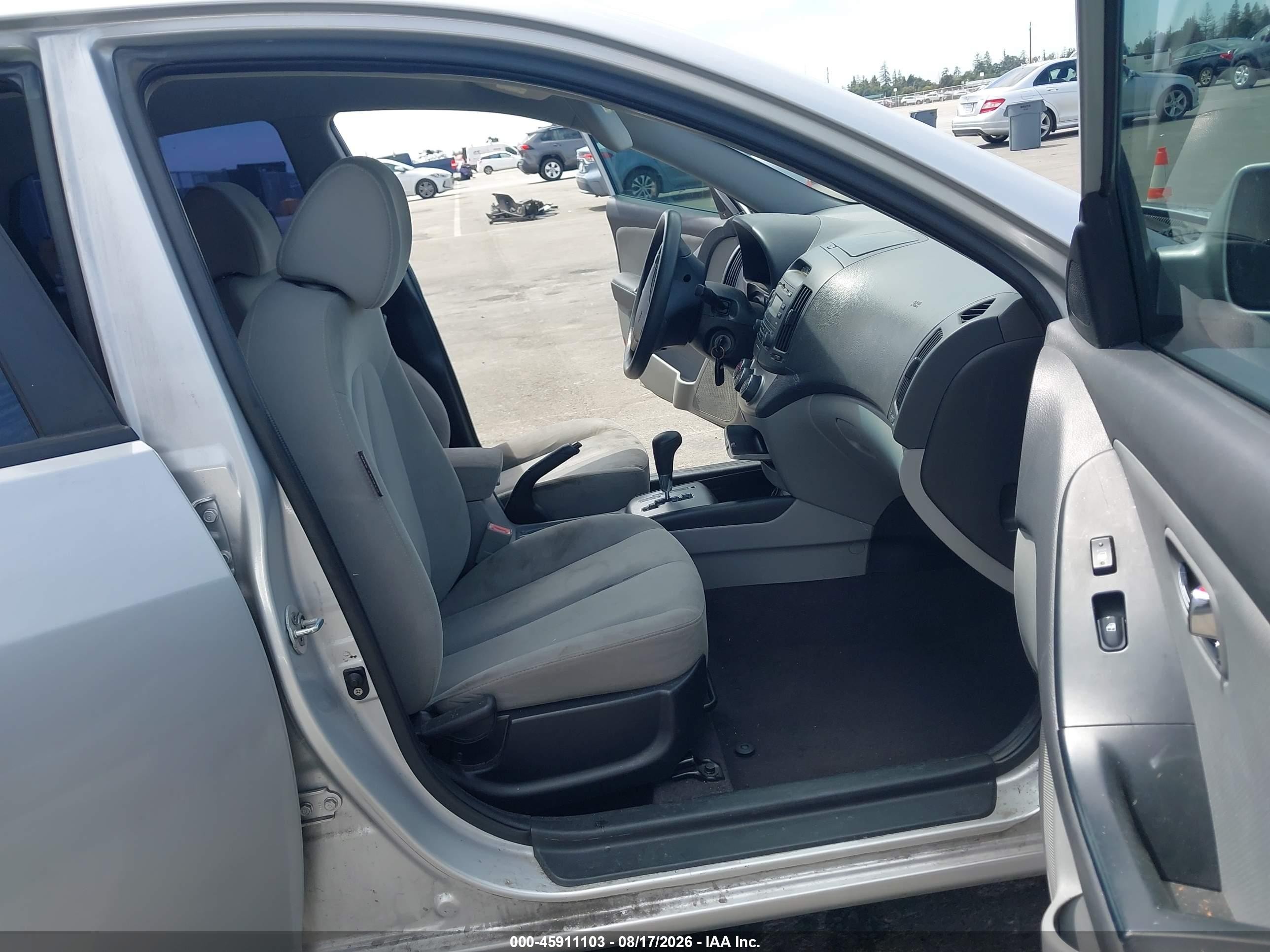 2010 Hyundai Elantra Gls Silver vin: KMHDU4AD1AU859618