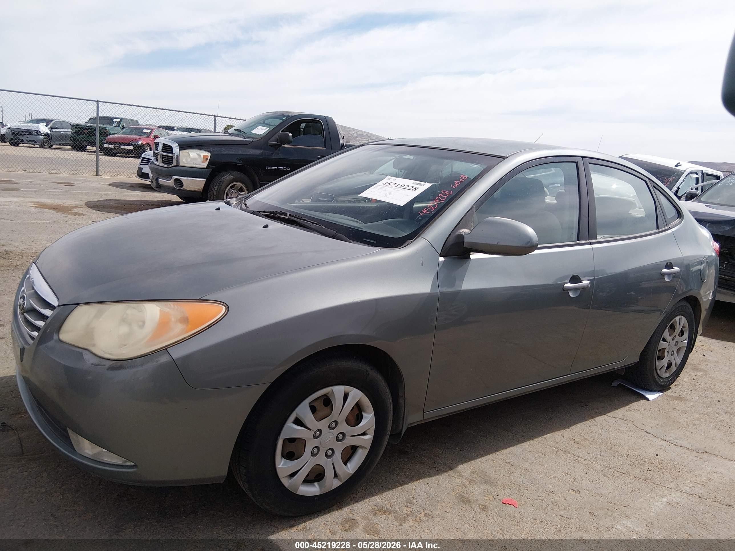 2010 Hyundai Elantra Gls Gray vin: KMHDU4AD2AU007374