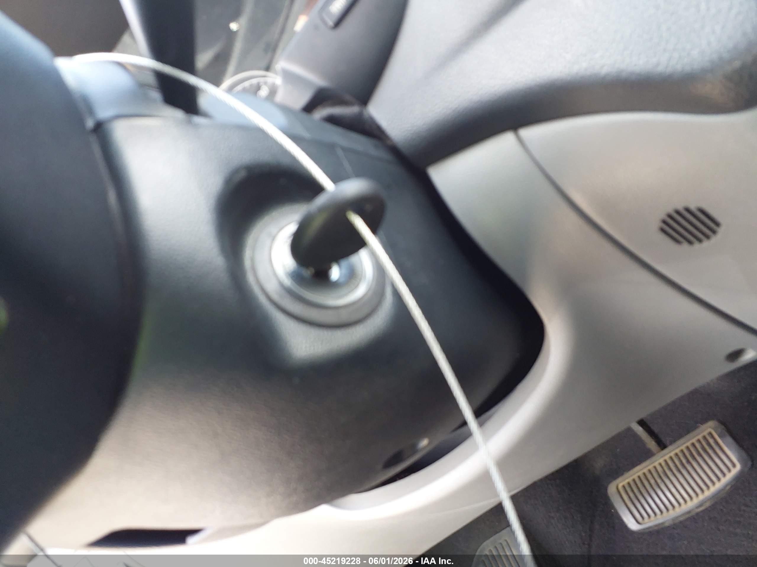 2010 Hyundai Elantra Gls Gray vin: KMHDU4AD2AU007374