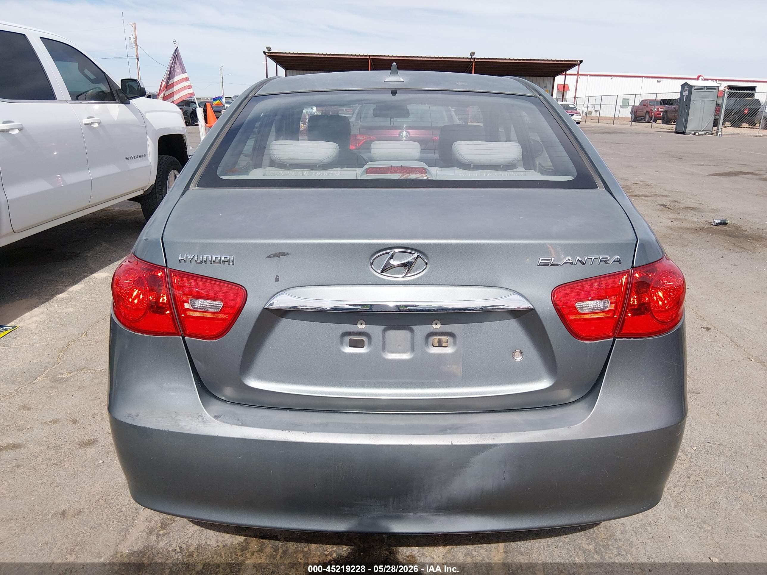 2010 Hyundai Elantra Gls Gray vin: KMHDU4AD2AU007374