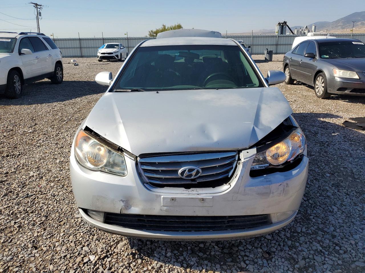 2010 Hyundai Elantra Gls Silver vin: KMHDU4AD2AU014857